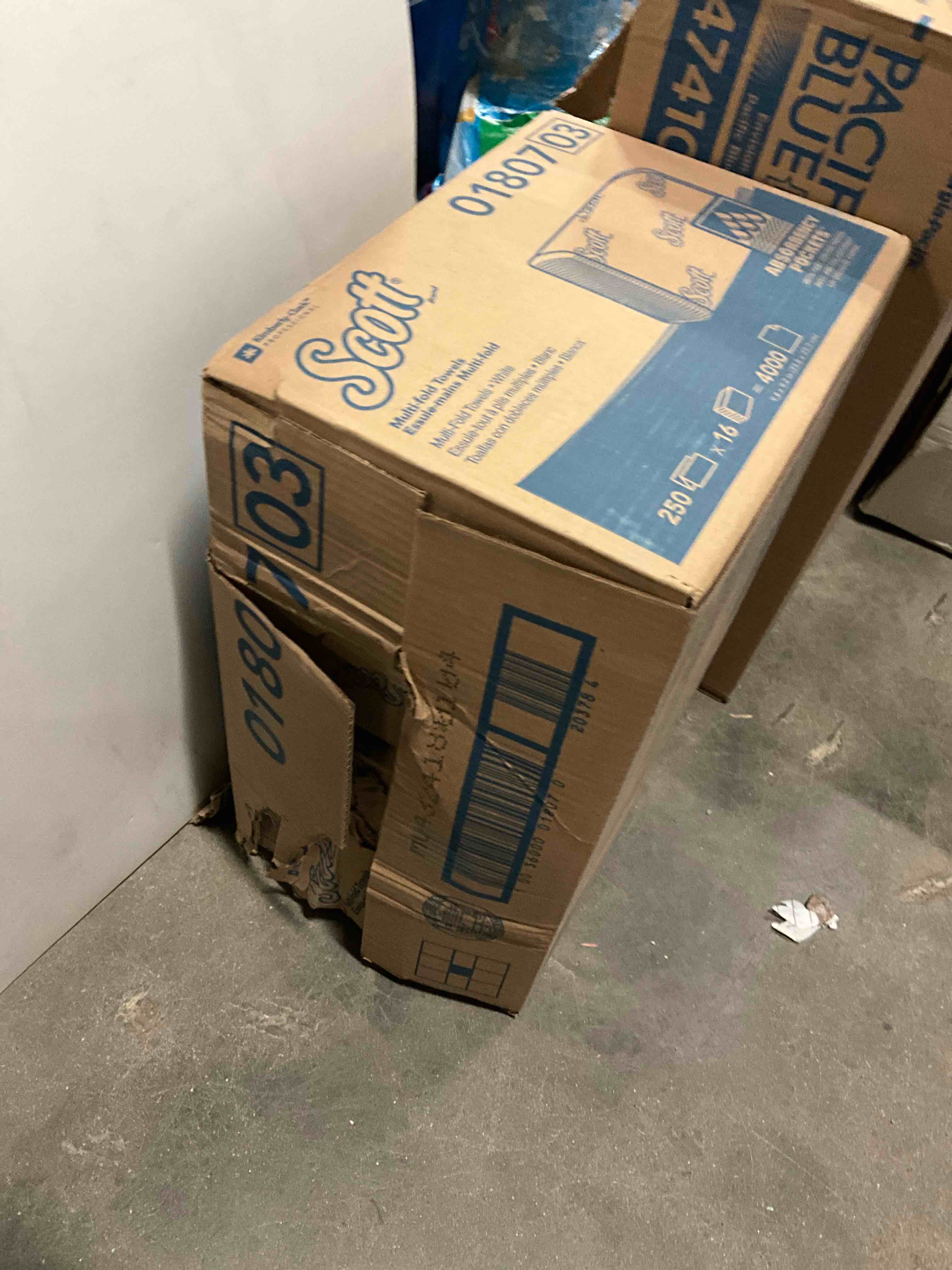 https://s3.amazonaws.com/lotting-images-prod/bidfta/TEA1433910_1741112051409.jpeg