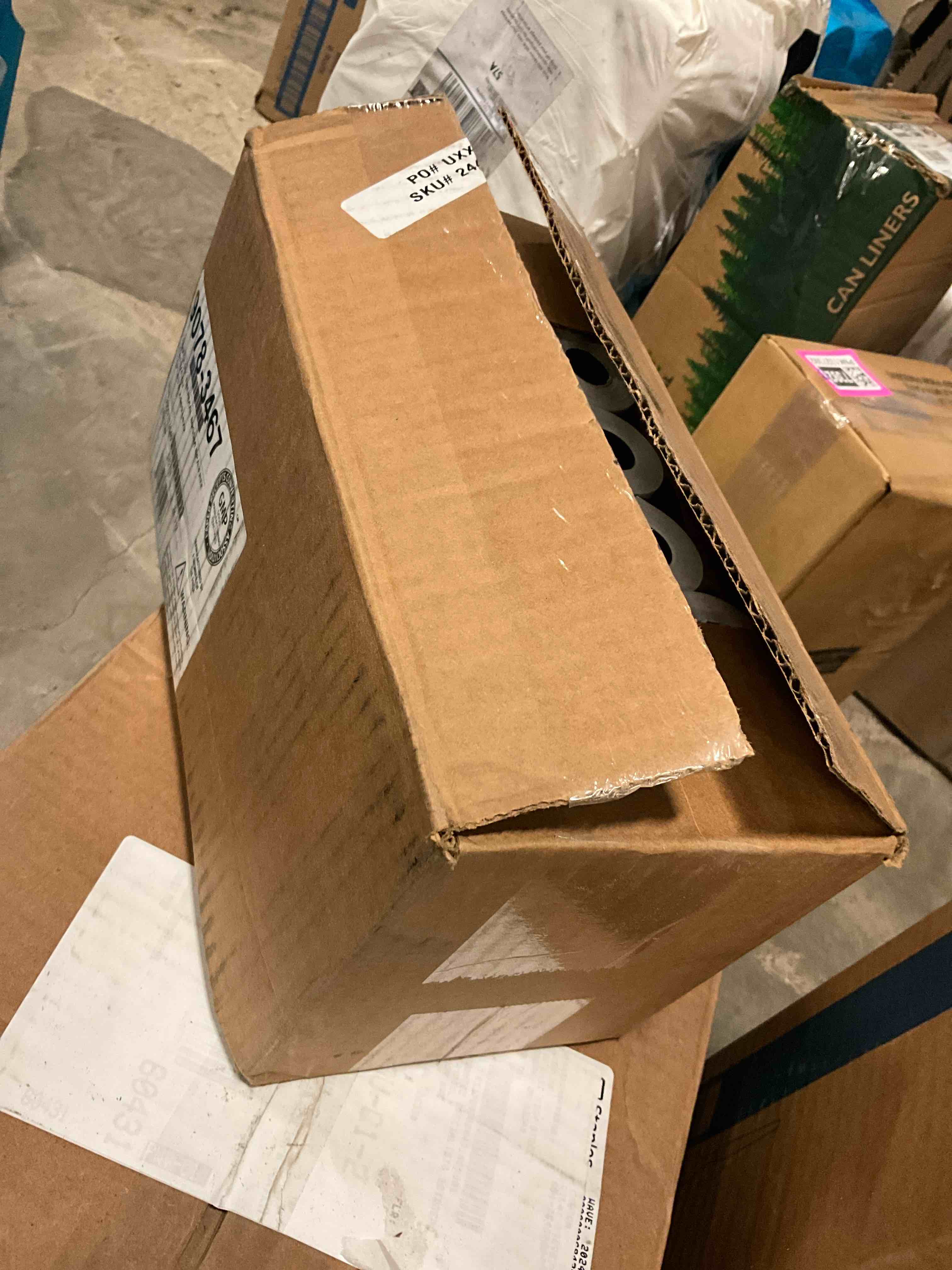 https://s3.amazonaws.com/lotting-images-prod/bidfta/TEA1433945_1741110631260.jpeg