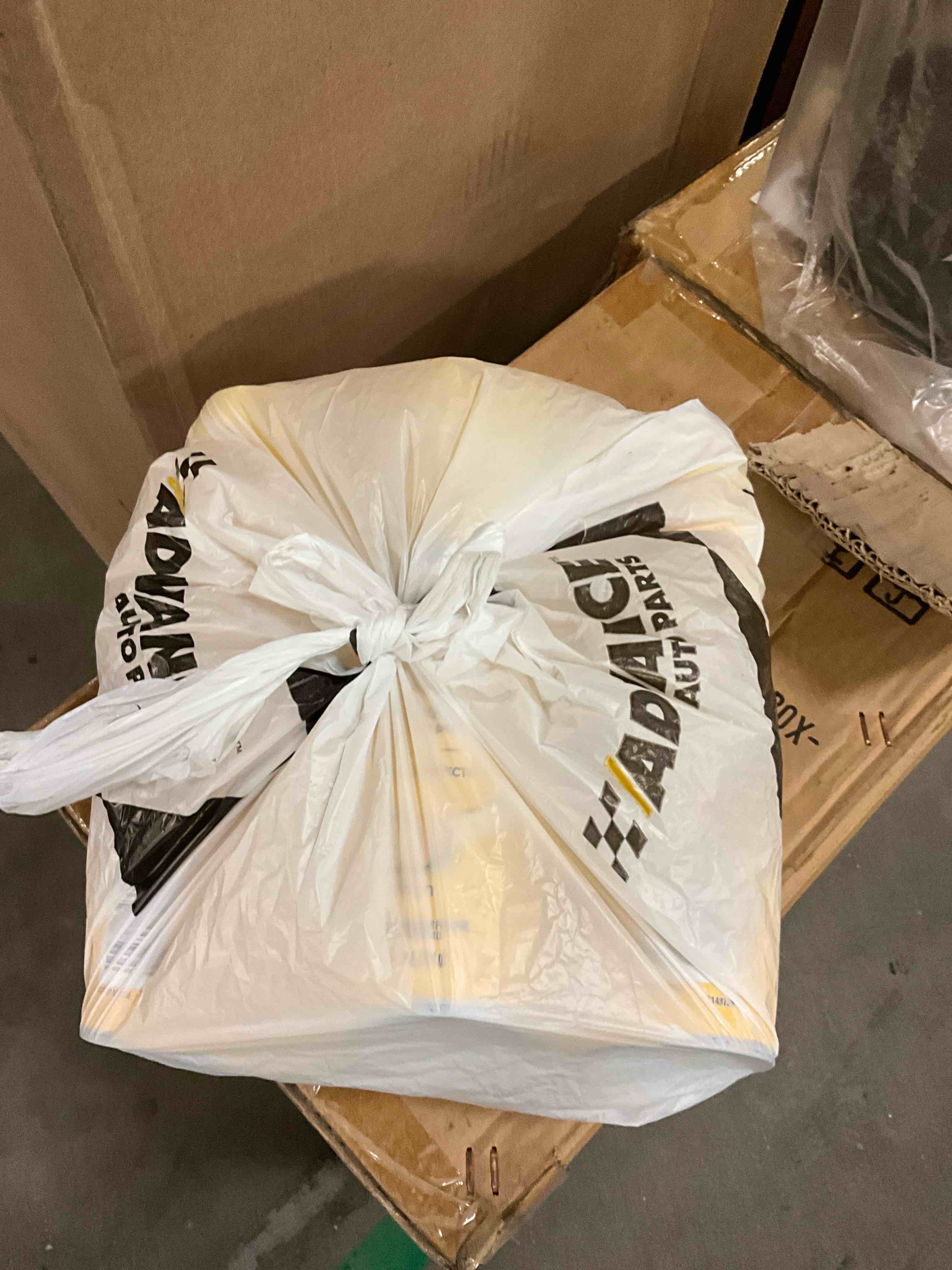 https://s3.amazonaws.com/lotting-images-prod/bidfta/TEA1434271_1741278241510.jpeg
