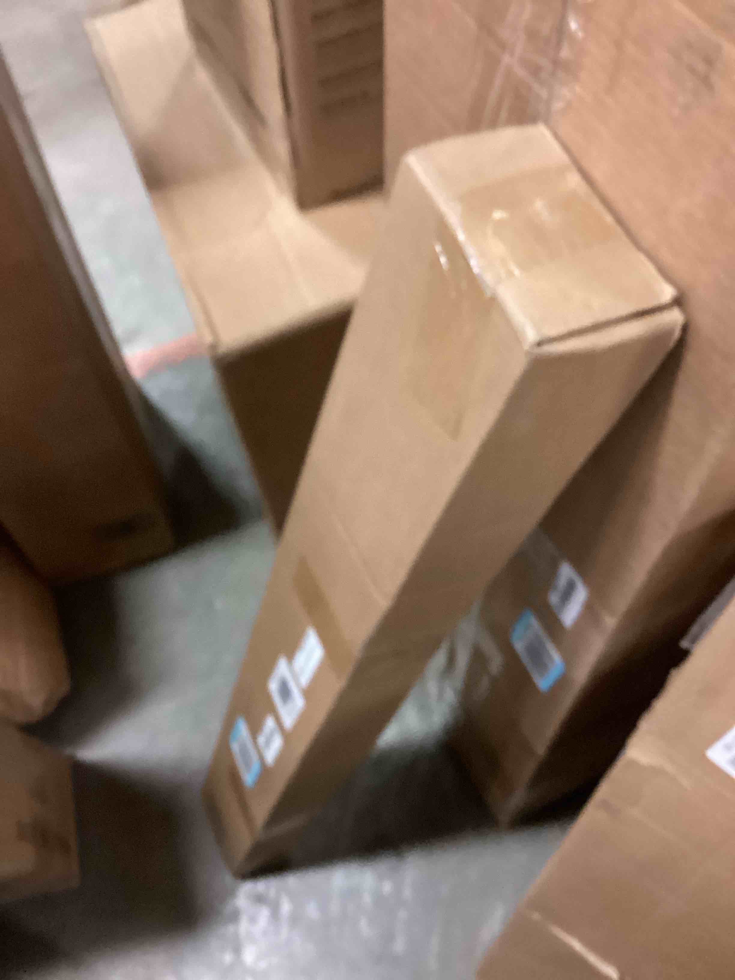 https://s3.amazonaws.com/lotting-images-prod/bidfta/TEA1436016_1738615064788.jpeg