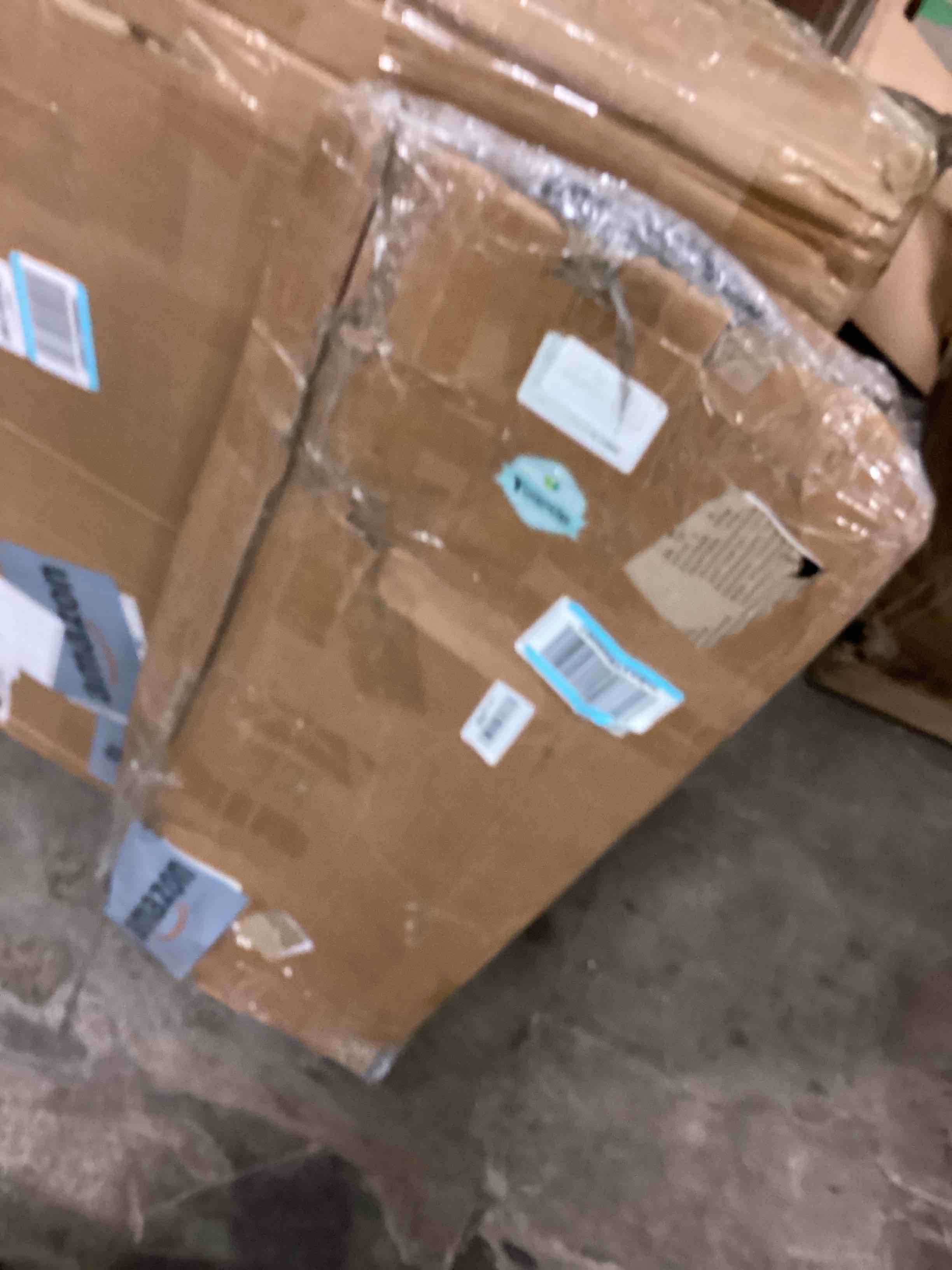 https://s3.amazonaws.com/lotting-images-prod/bidfta/TEA1436047_1738685665905.jpeg