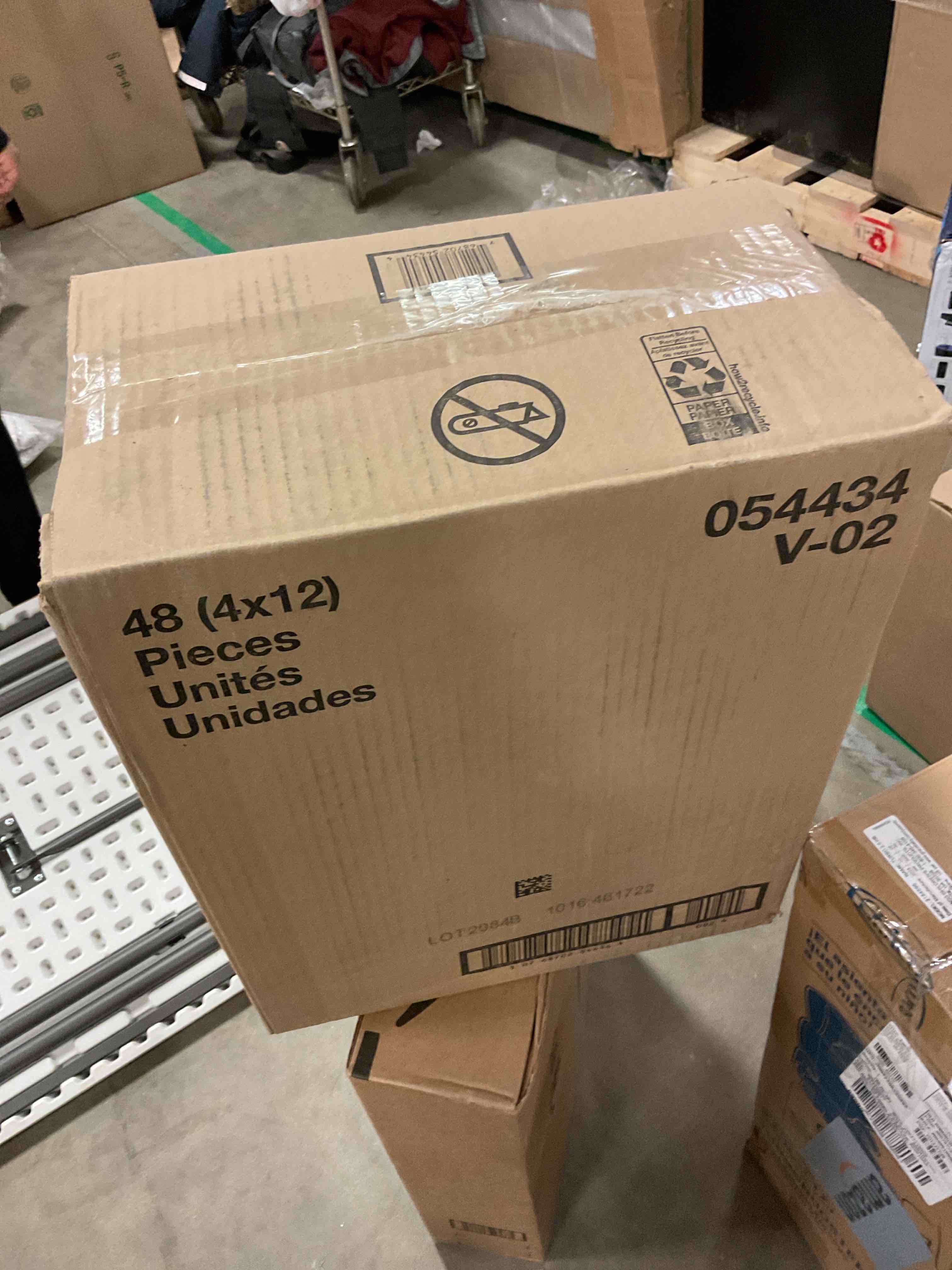 https://s3.amazonaws.com/lotting-images-prod/bidfta/TEA1437188_1740068650815.jpeg