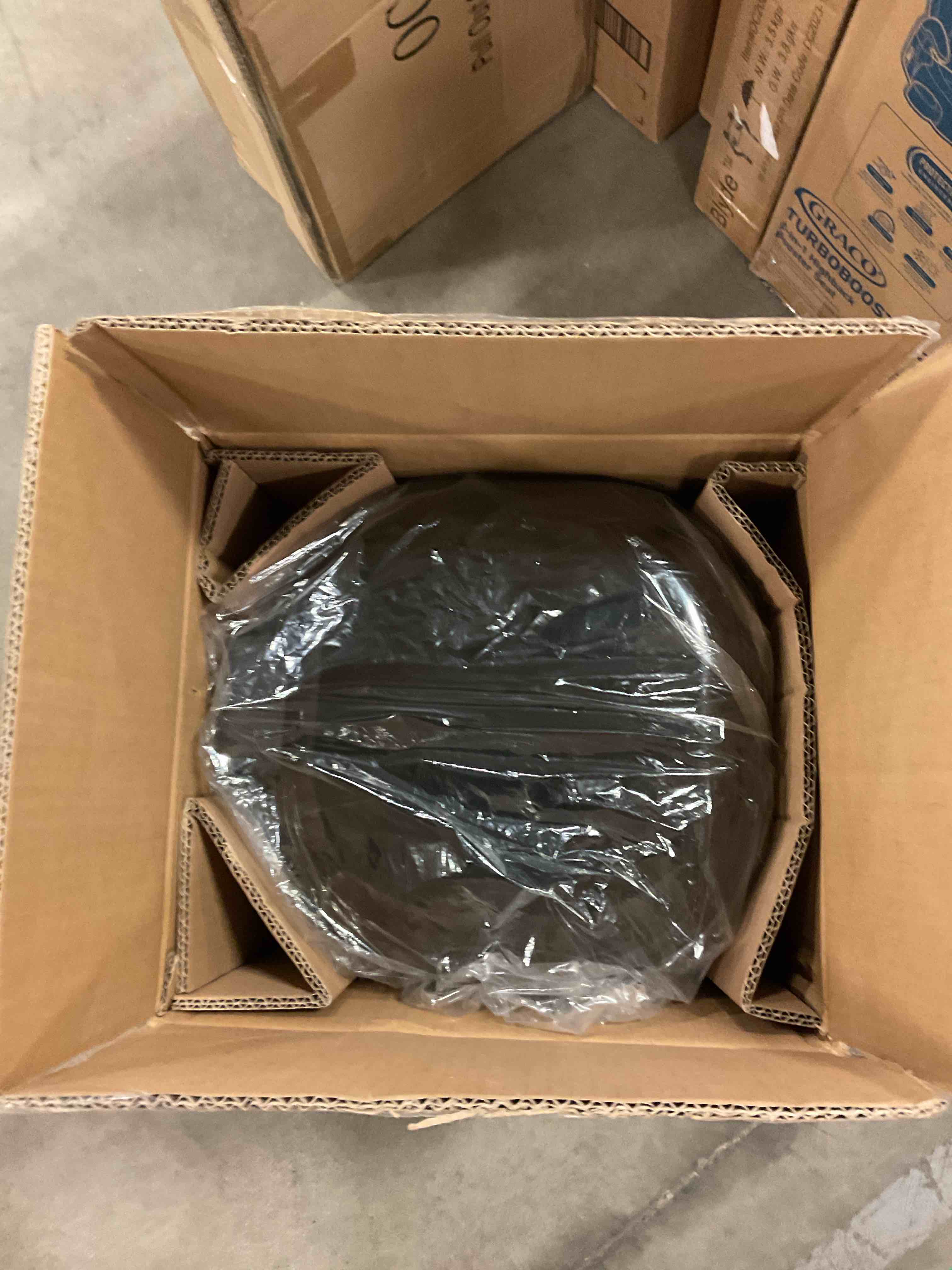 https://s3.amazonaws.com/lotting-images-prod/bidfta/TEA1437196_1740068111381.jpeg