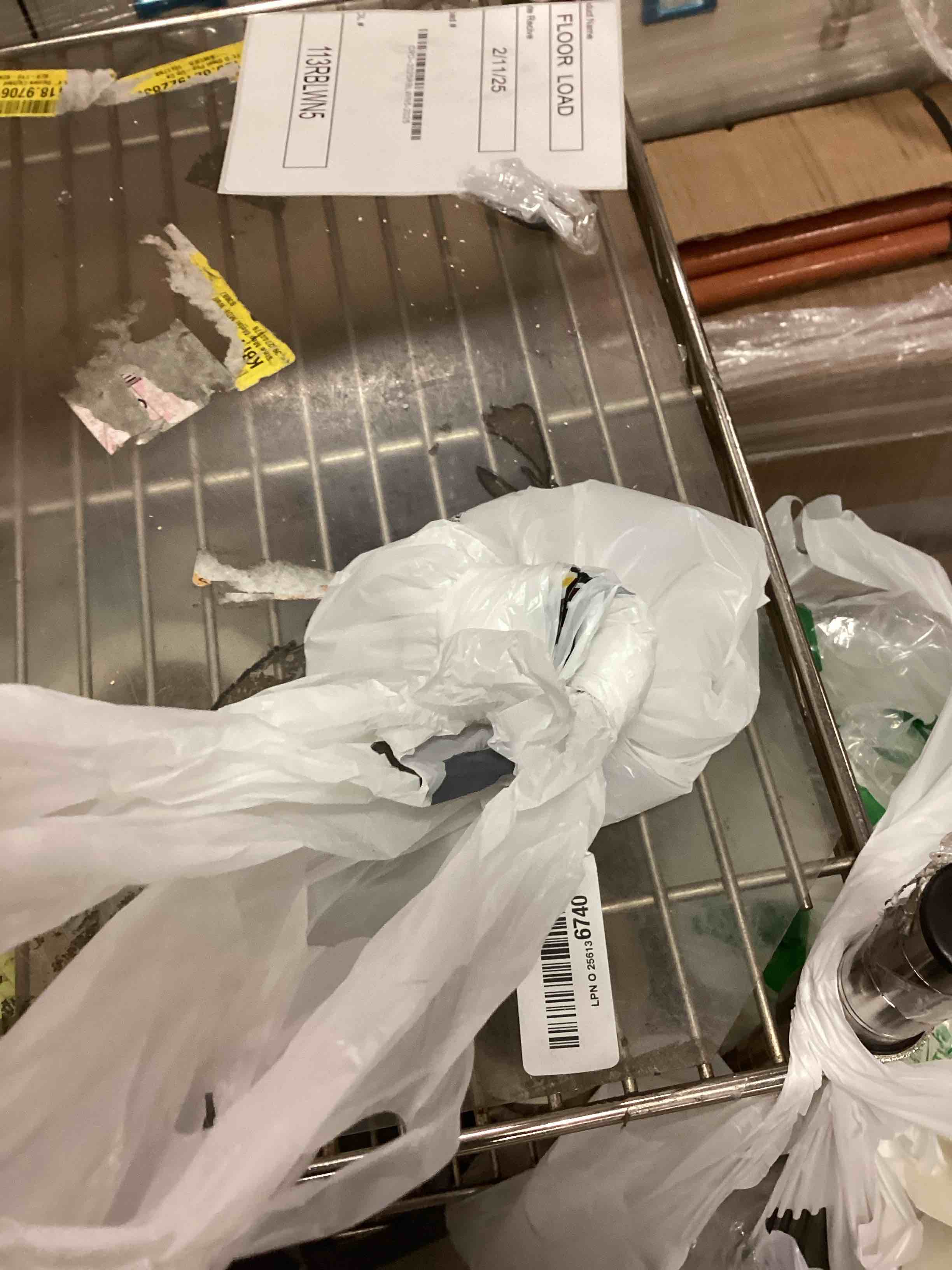 https://s3.amazonaws.com/lotting-images-prod/bidfta/TEA1437197_1740068461590.jpeg