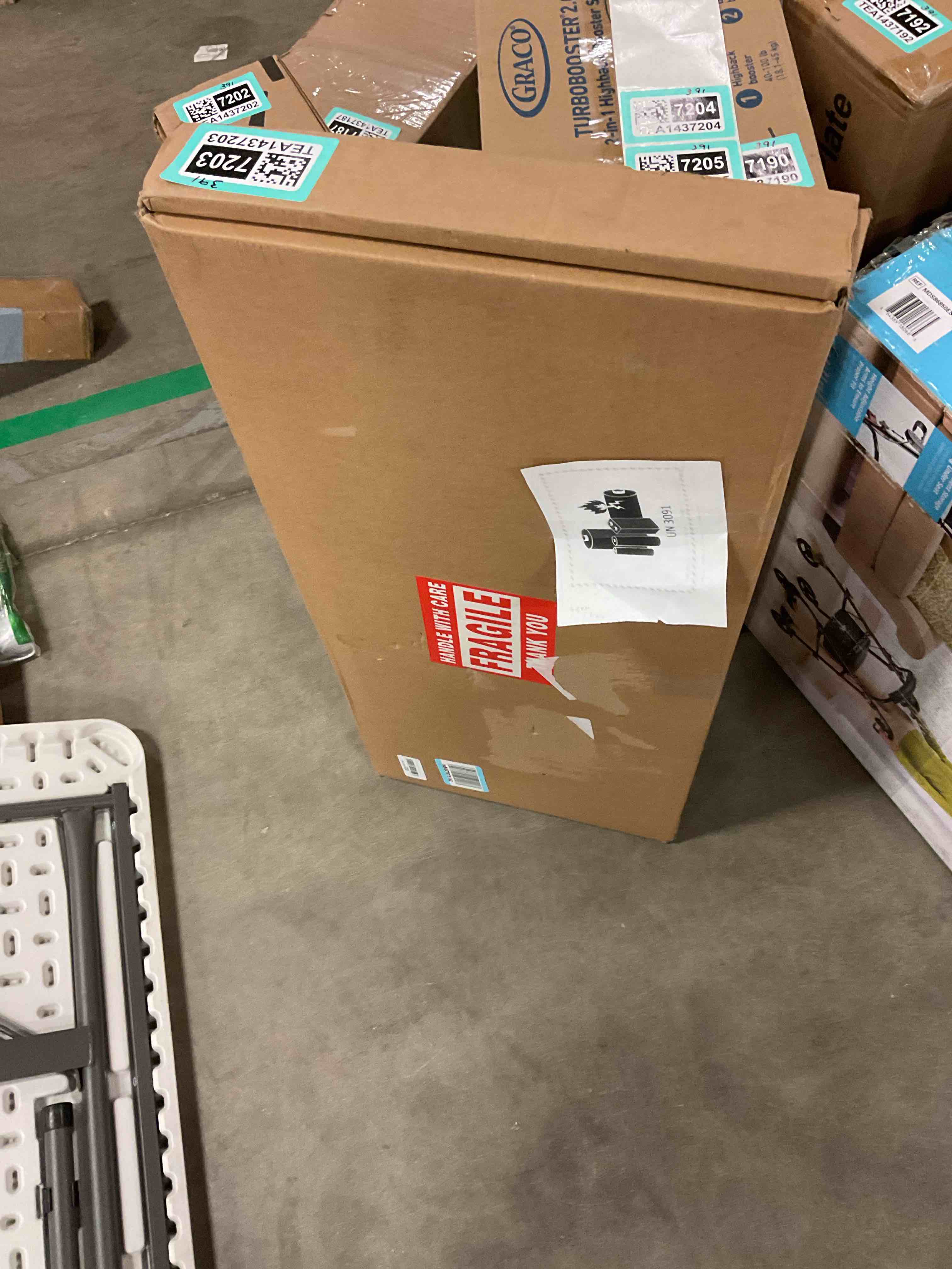 https://s3.amazonaws.com/lotting-images-prod/bidfta/TEA1437203_1740069439304.jpeg