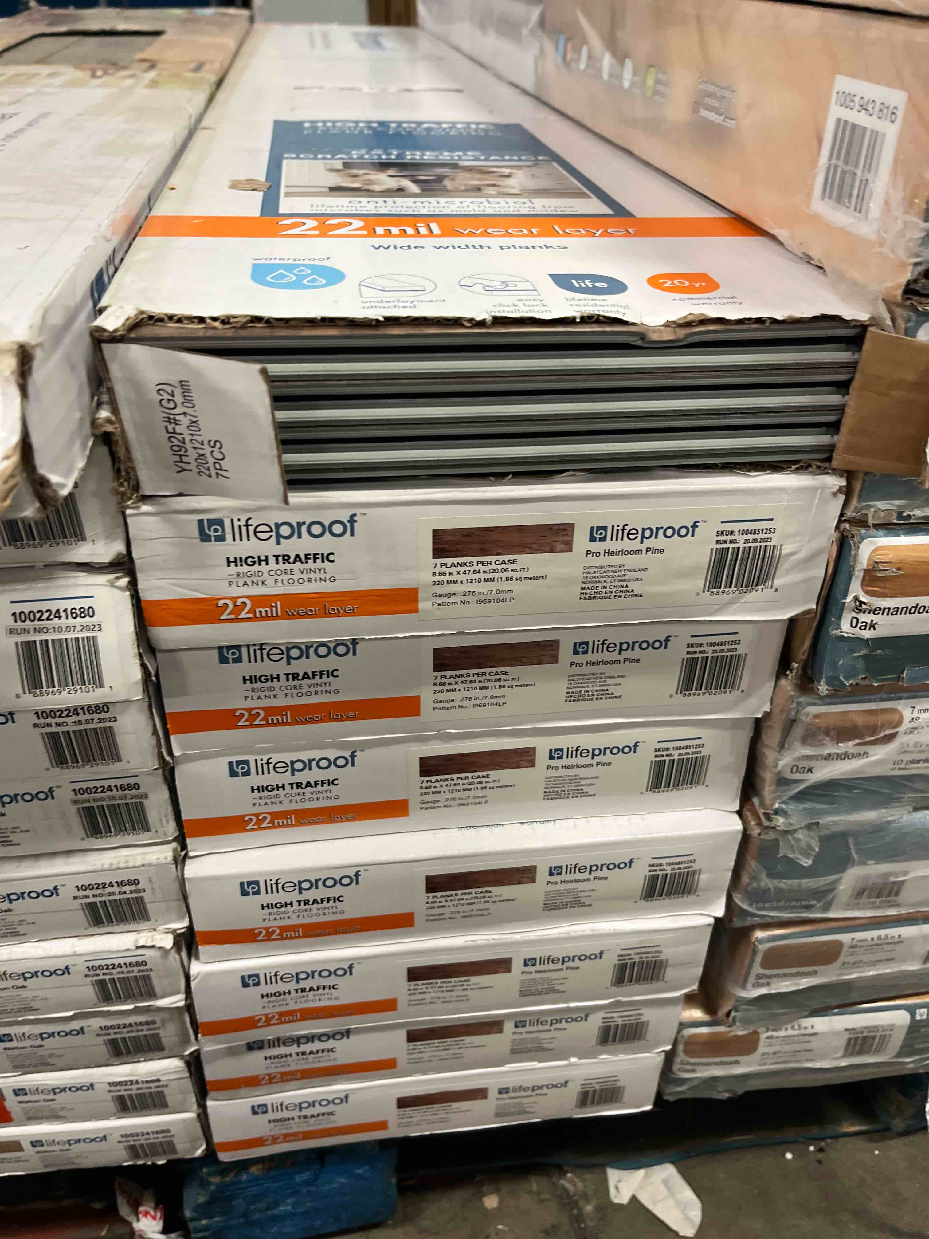 https://s3.amazonaws.com/lotting-images-prod/bidfta/TEA1437349_1740163216481.jpeg