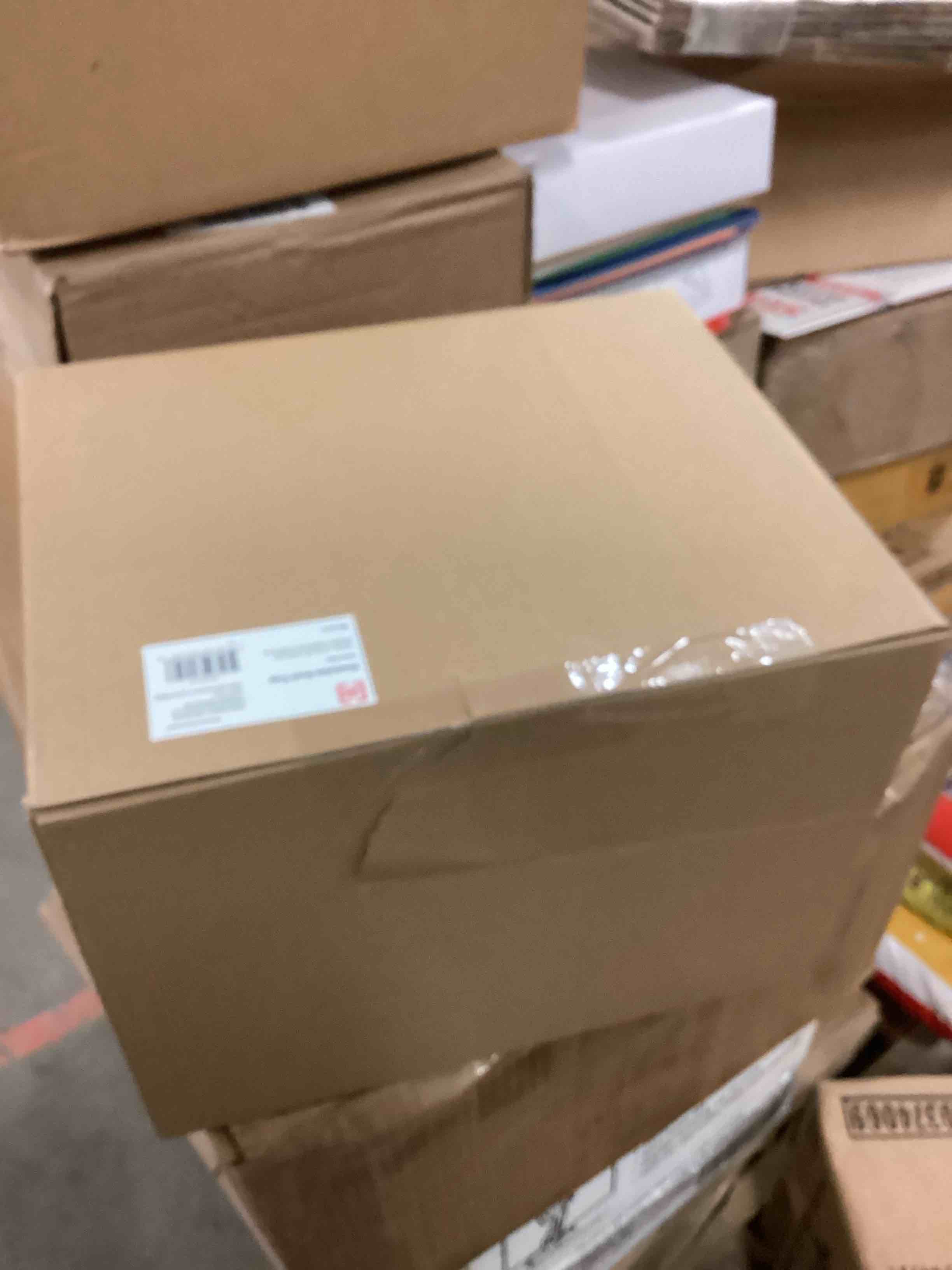 https://s3.amazonaws.com/lotting-images-prod/bidfta/TEA1437677_1740756700278.jpeg