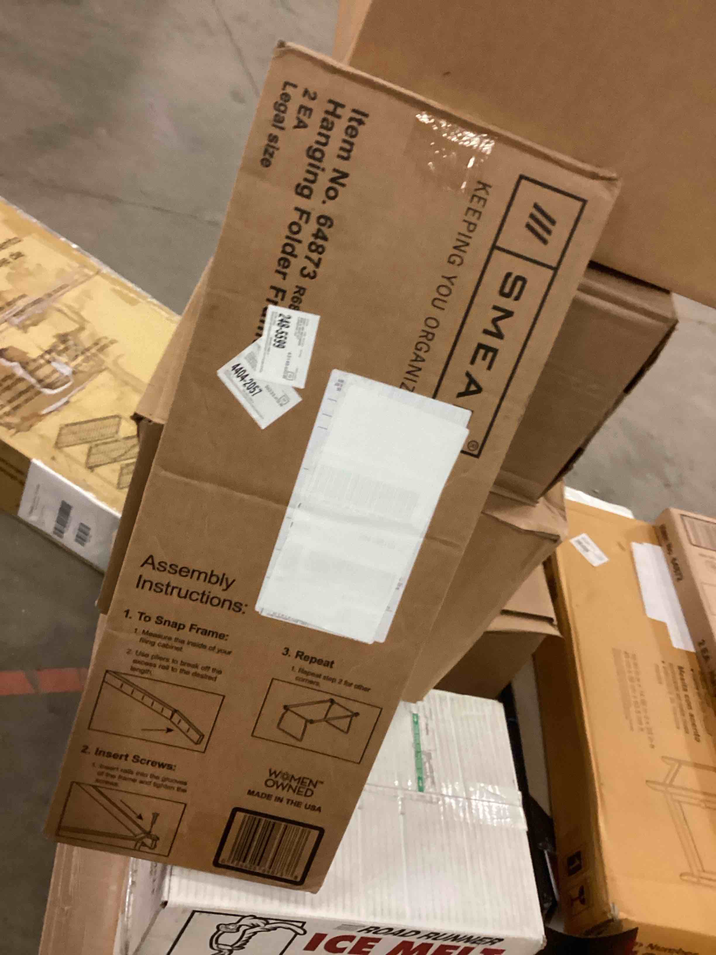 https://s3.amazonaws.com/lotting-images-prod/bidfta/TEA1437698_1740758790277.jpeg