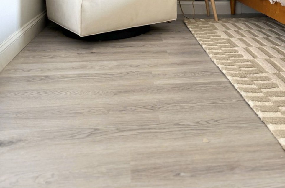 Select Surfaces Hemingway Rigid Core Vinyl Plank Flooring 18.91 sq.ft per box 94.55 sq,ft 5 boxes for pick up you bid per sq.ft
