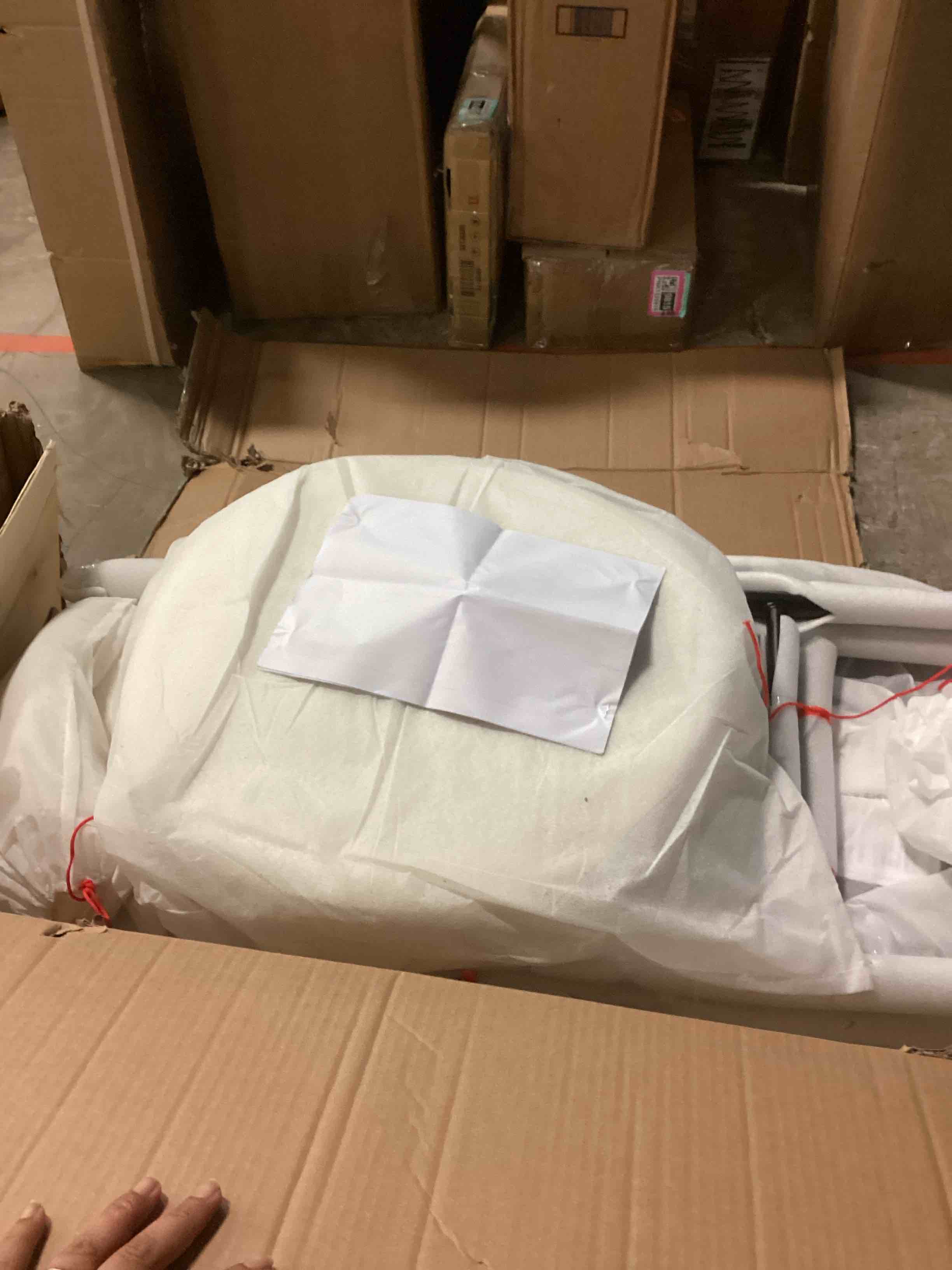 https://s3.amazonaws.com/lotting-images-prod/bidfta/TEA1439644_1744988697210.jpeg