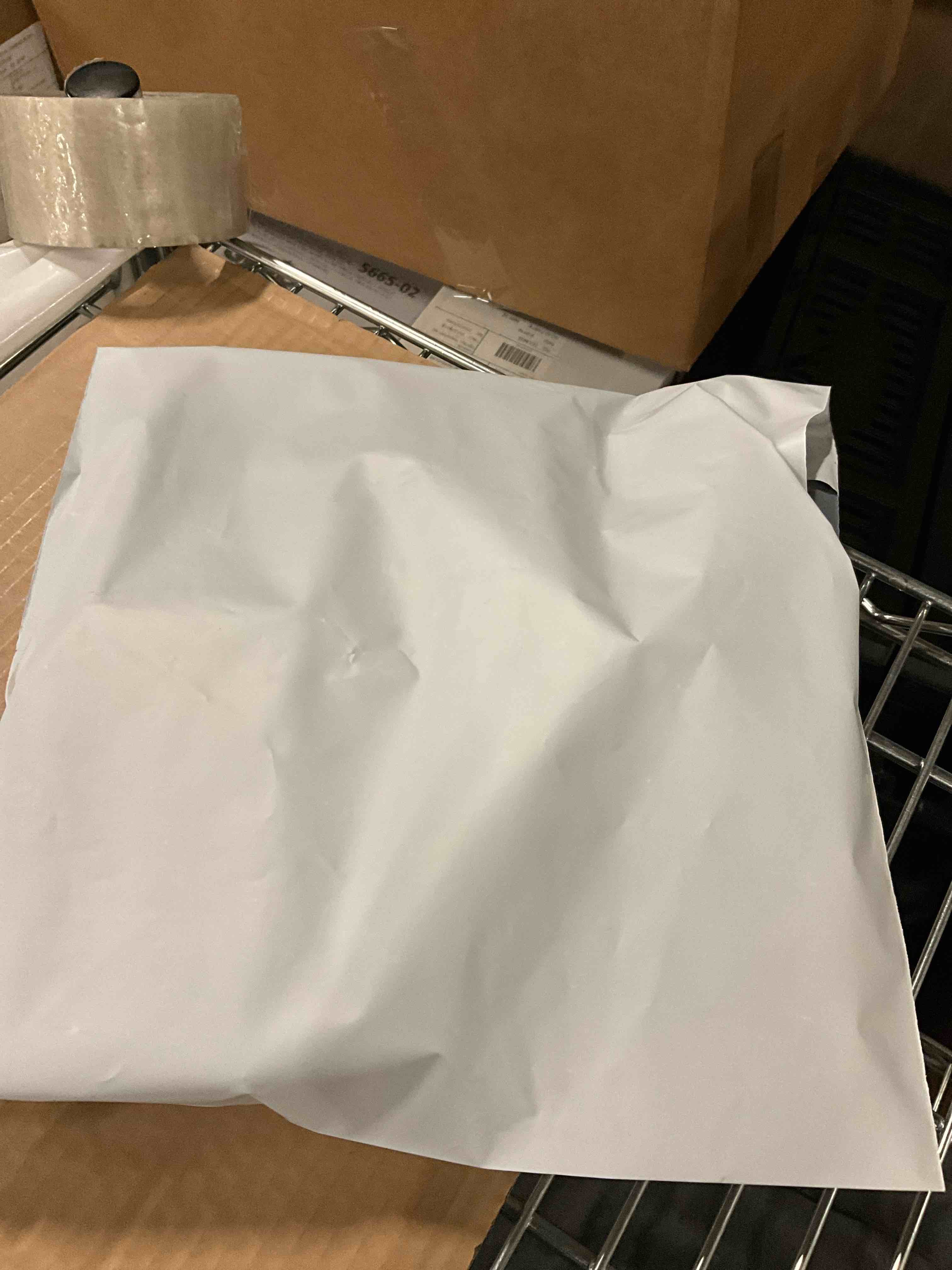 https://s3.amazonaws.com/lotting-images-prod/bidfta/TEA1441192_1742415356157.jpeg