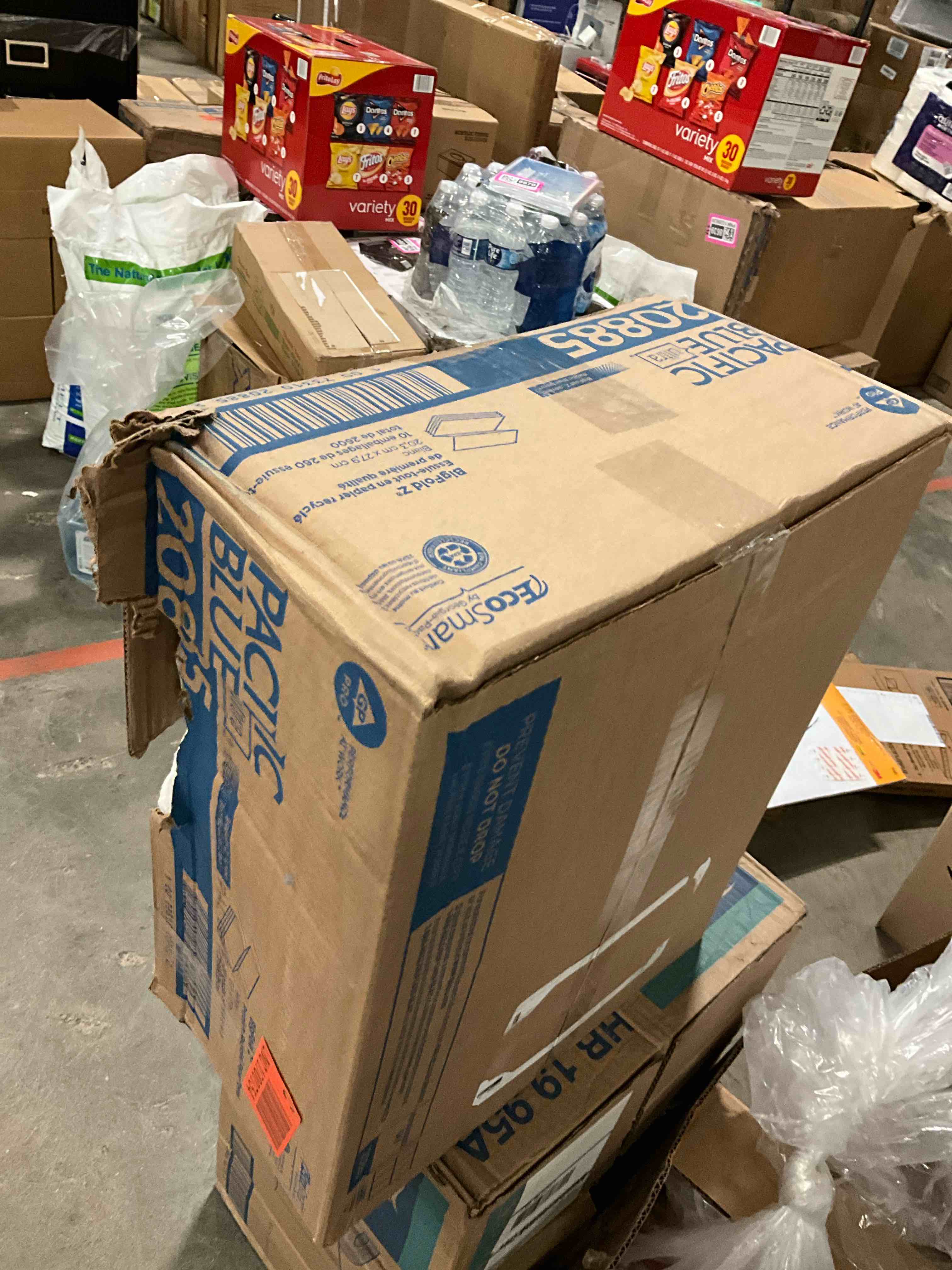 https://s3.amazonaws.com/lotting-images-prod/bidfta/TEA1441205_1742416272440.jpeg