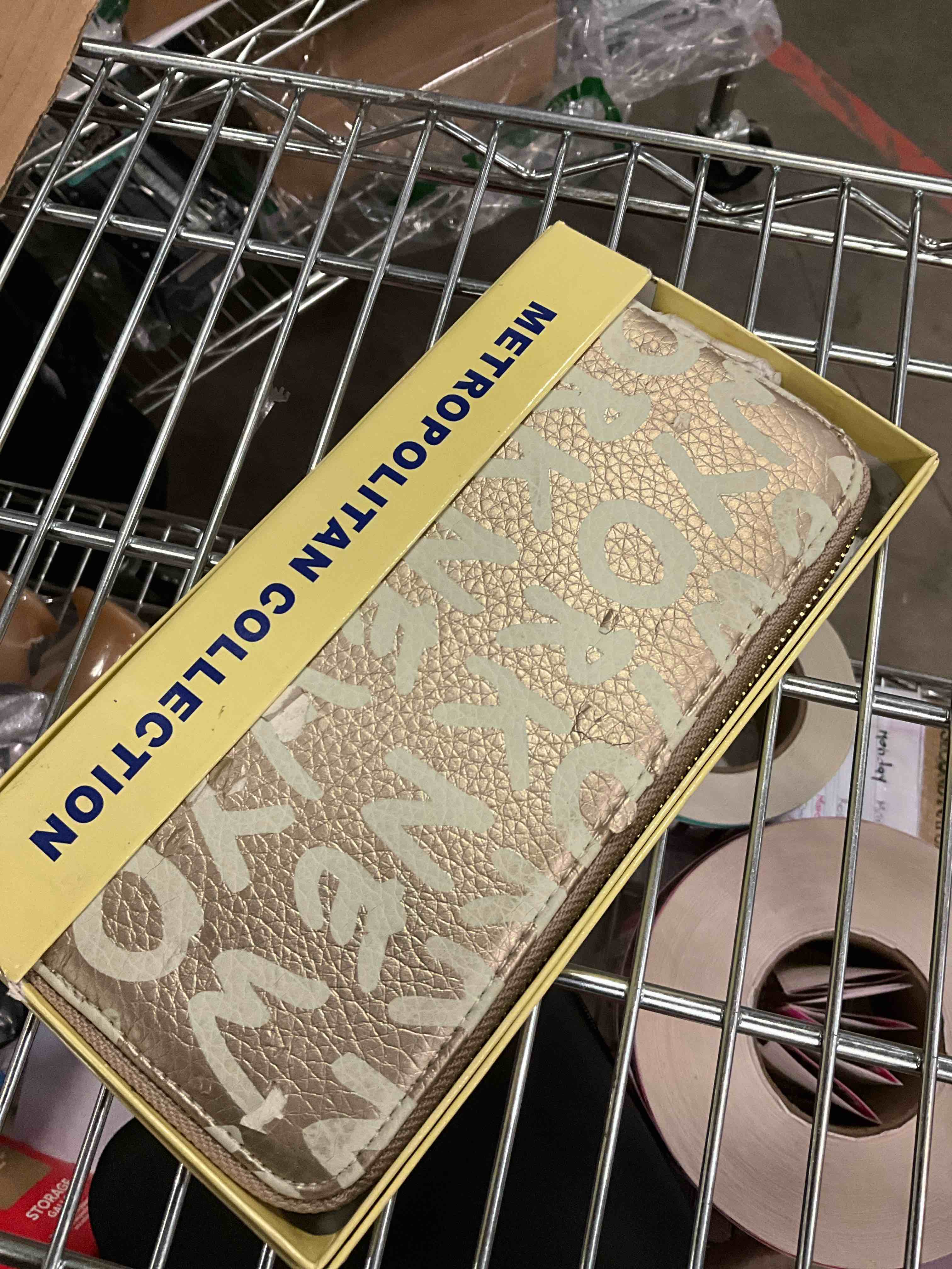 Metropolitan Collection Women Wallet