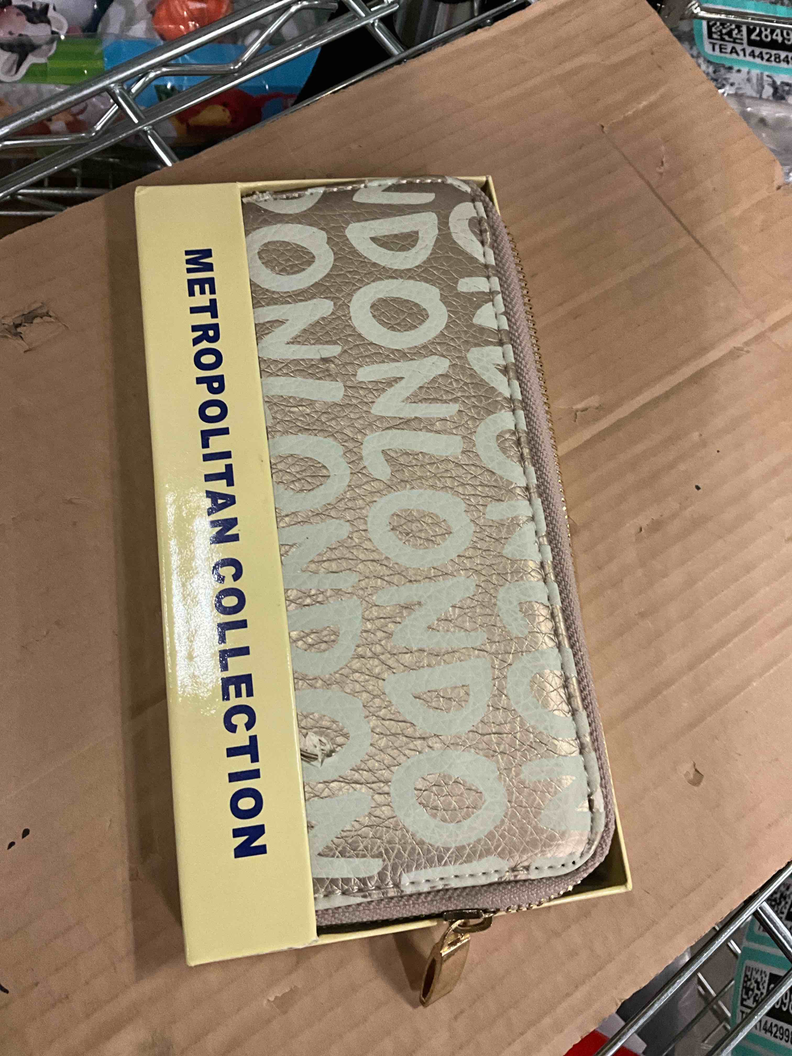 Metropolitan Collection Women Wallet