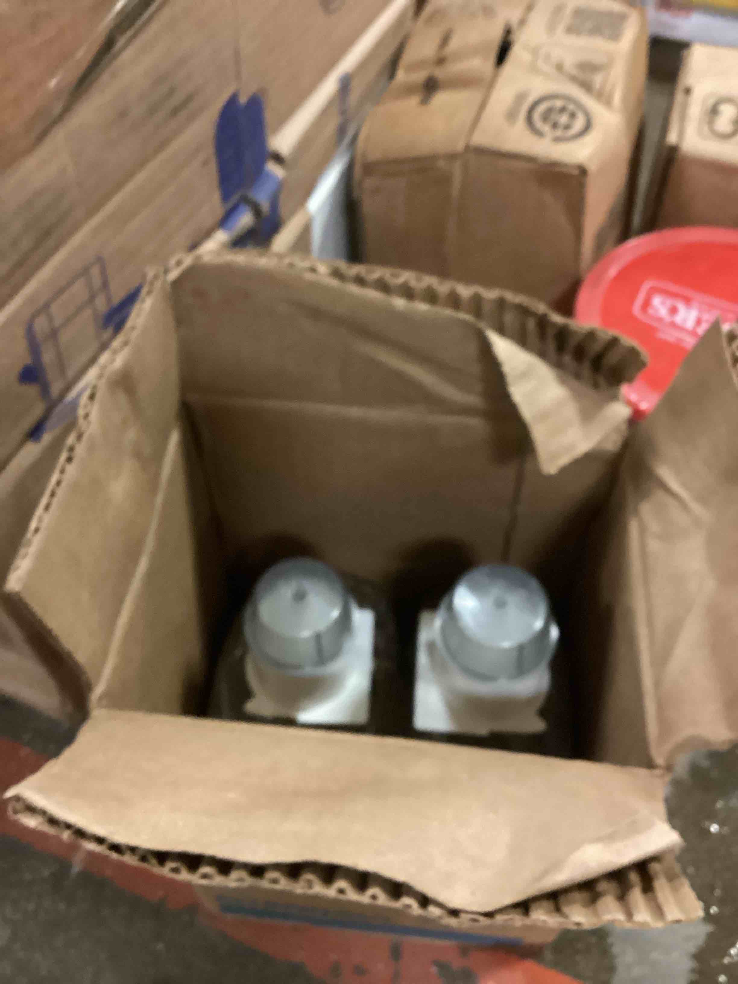 https://s3.amazonaws.com/lotting-images-prod/bidfta/TEA1450563_1757093320893.jpeg