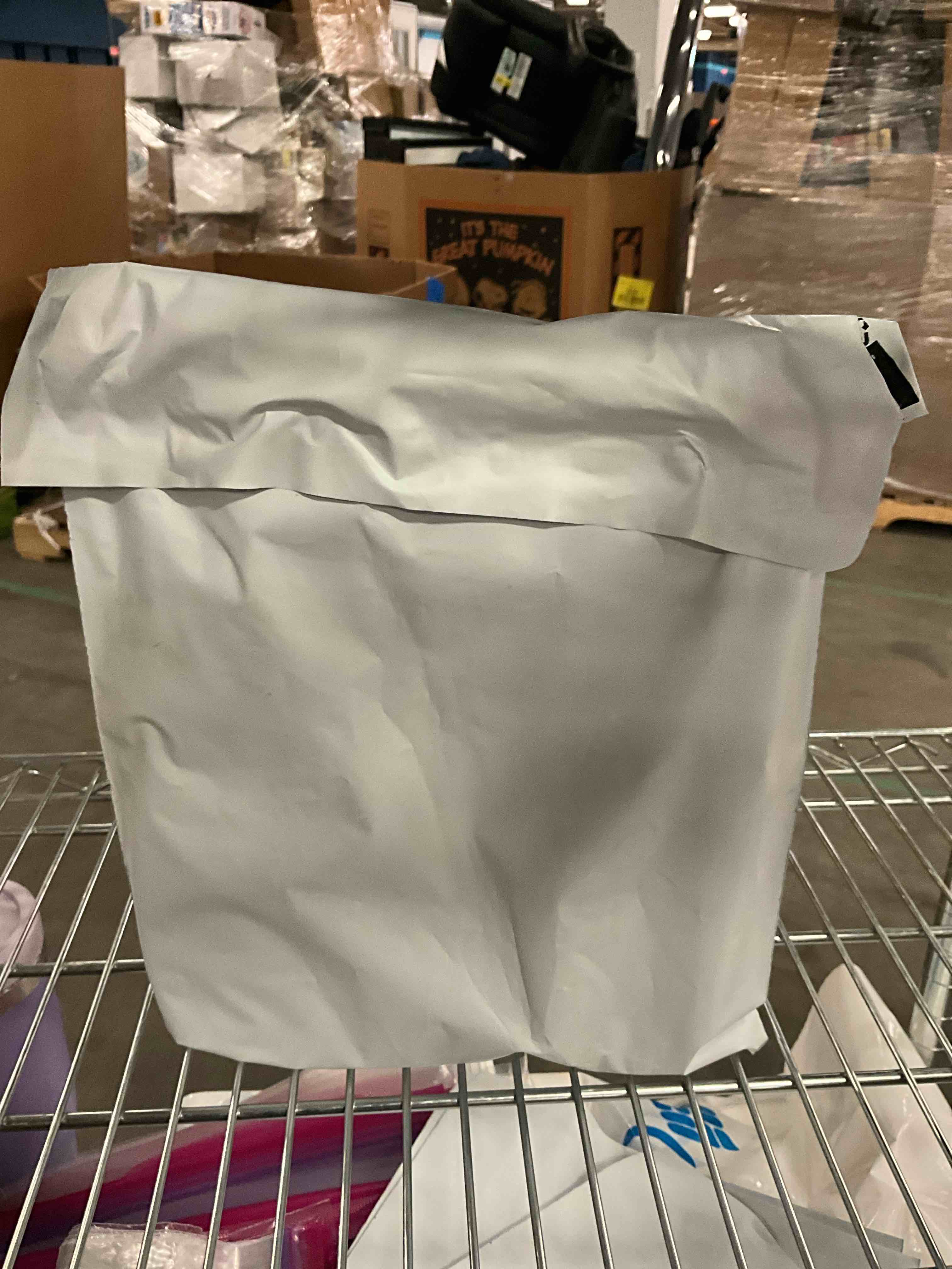 https://s3.amazonaws.com/lotting-images-prod/bidfta/TEA1450795_1757340970918.jpeg