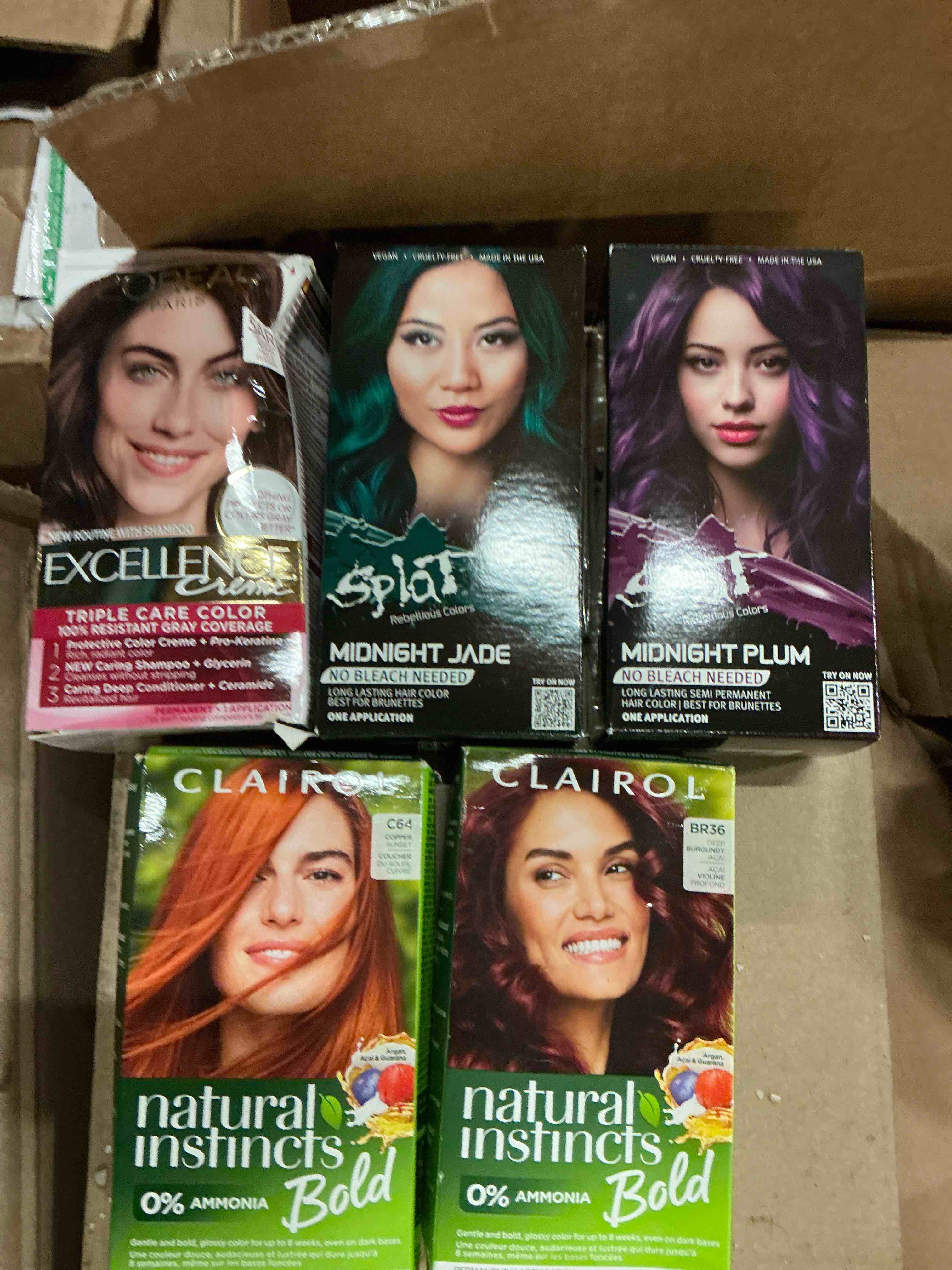 Assortment of hair dyes of different colors (5 pieces)