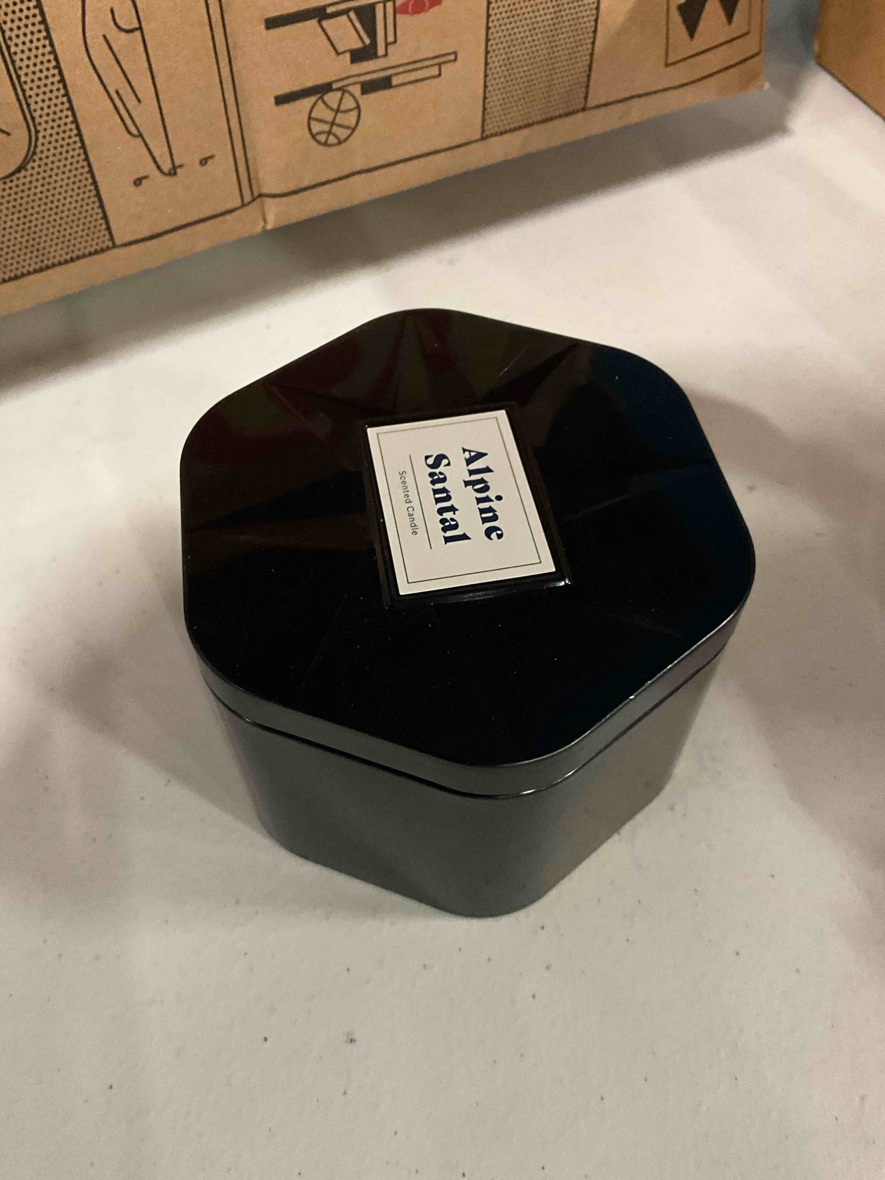 https://s3.amazonaws.com/lotting-images-prod/bidfta/TEA1454433_1746472463941.jpeg