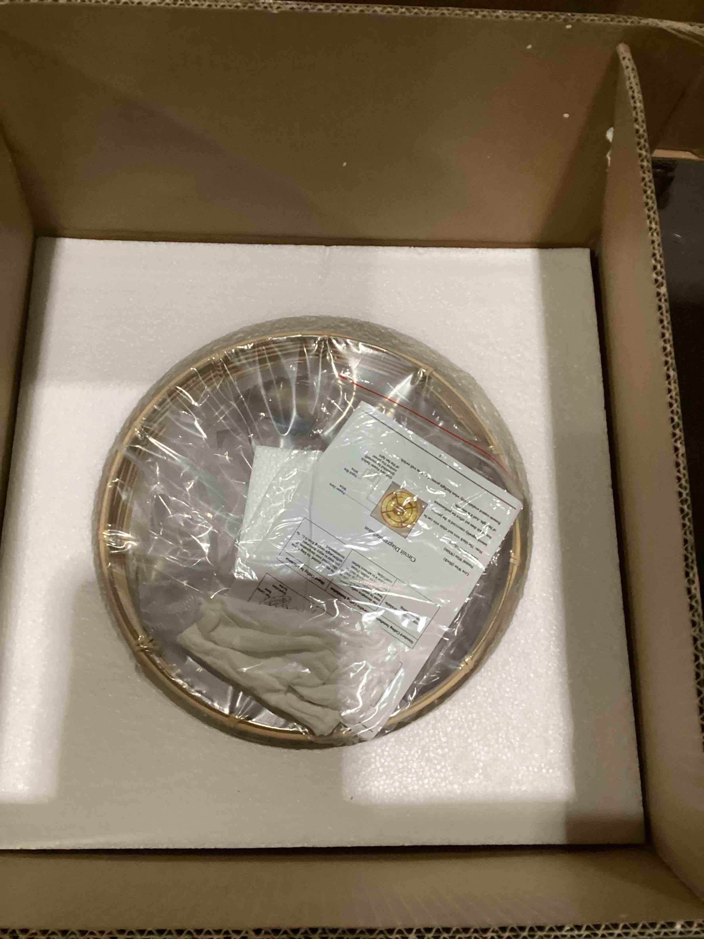 https://s3.amazonaws.com/lotting-images-prod/bidfta/TEA1458339_1741102068512.jpeg