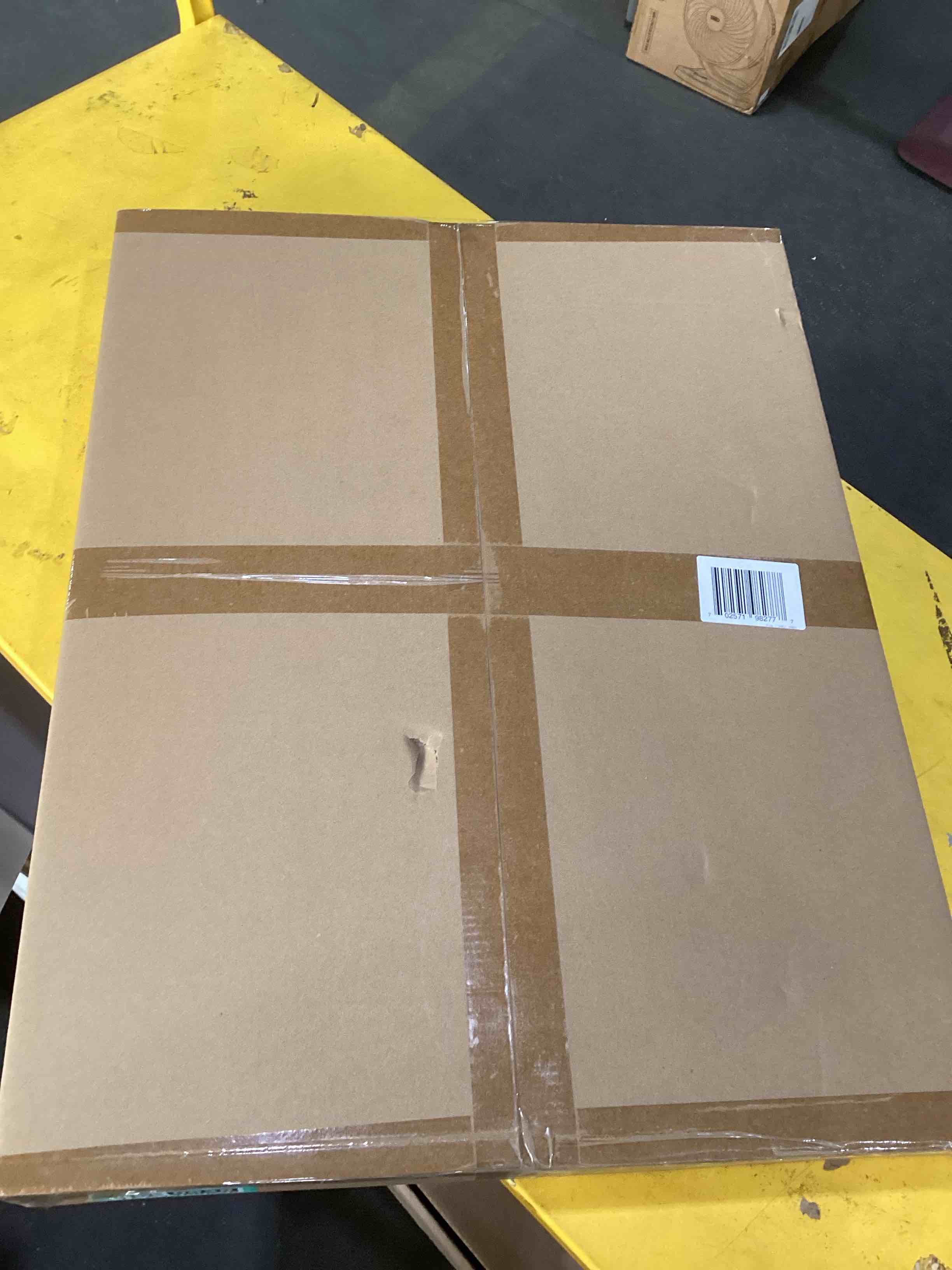 https://s3.amazonaws.com/lotting-images-prod/bidfta/TEA1460937_1742506793901.jpeg