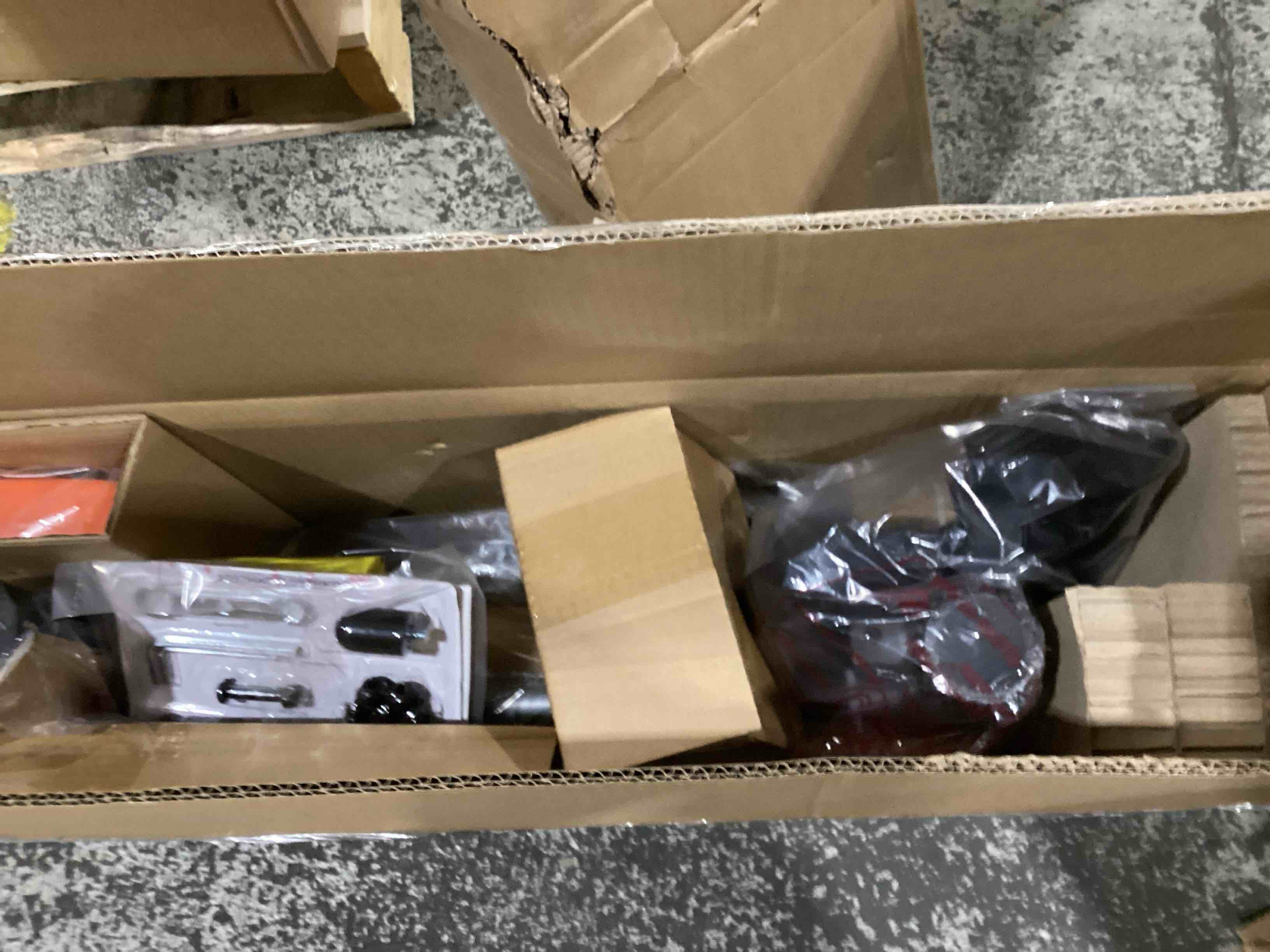 https://s3.amazonaws.com/lotting-images-prod/bidfta/TEA1463075_1744289409559.jpeg