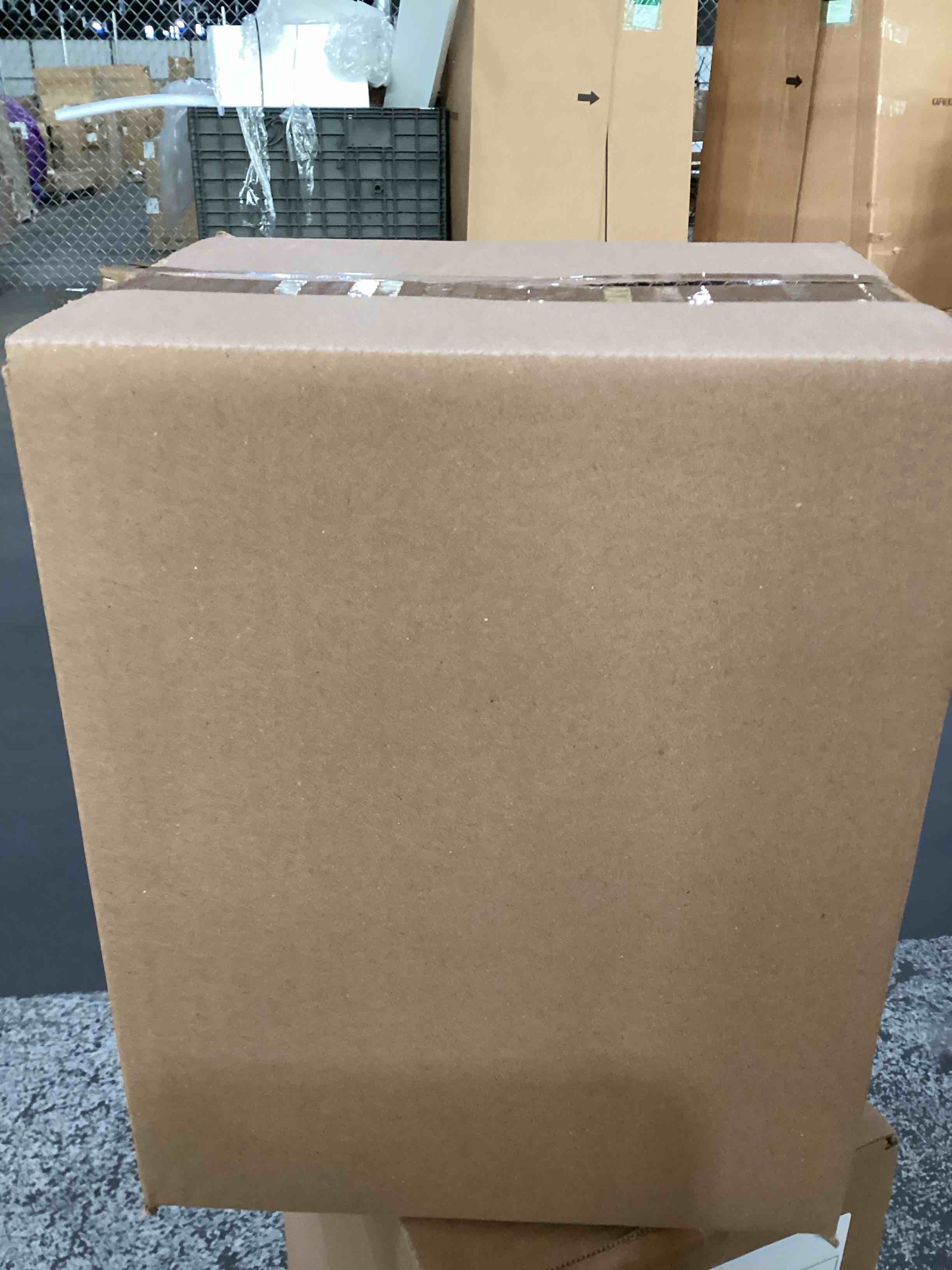 https://s3.amazonaws.com/lotting-images-prod/bidfta/TEA1463764_1744401133096.jpeg