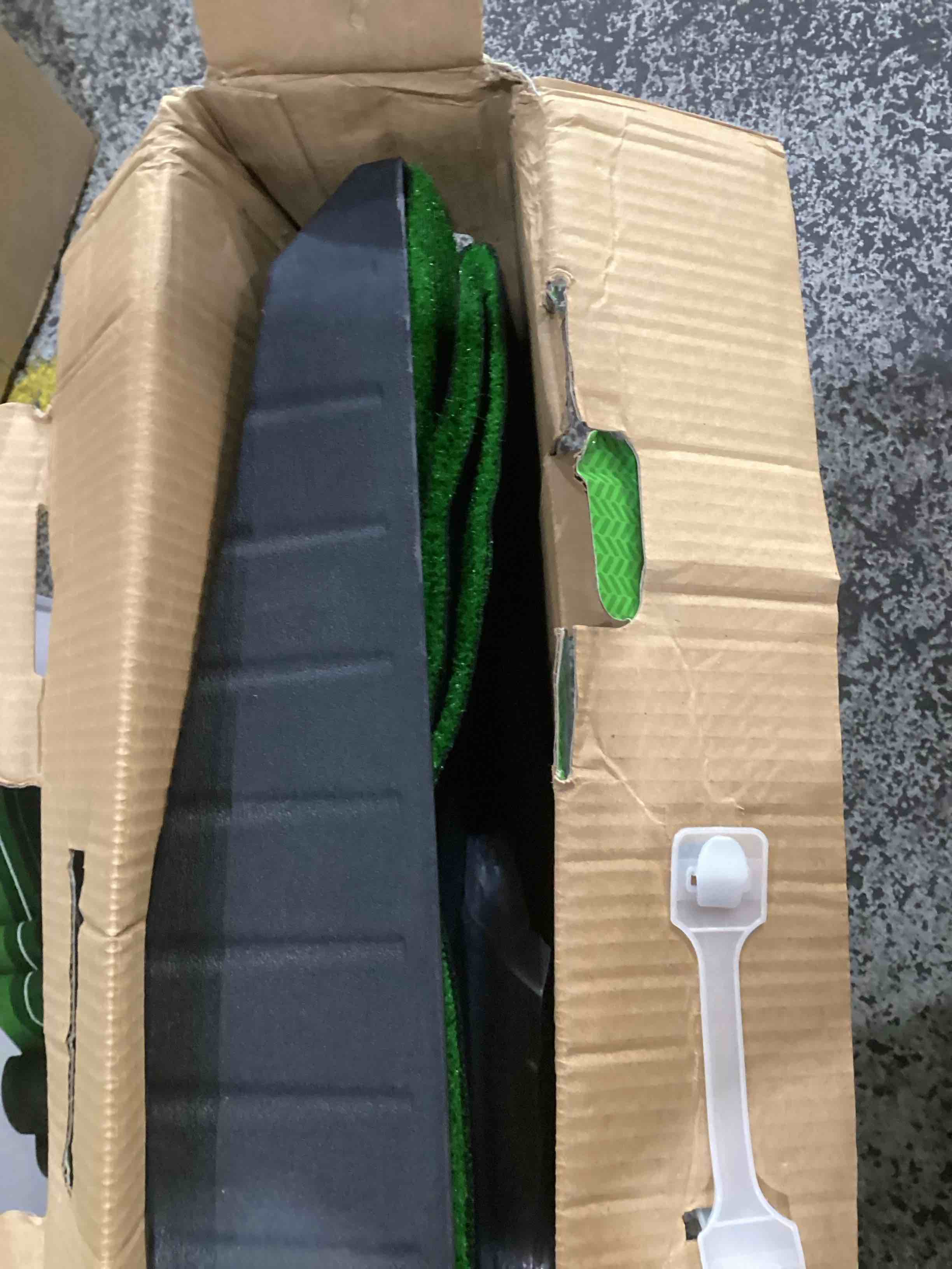 https://s3.amazonaws.com/lotting-images-prod/bidfta/TEA1464689_1744916219222.jpeg
