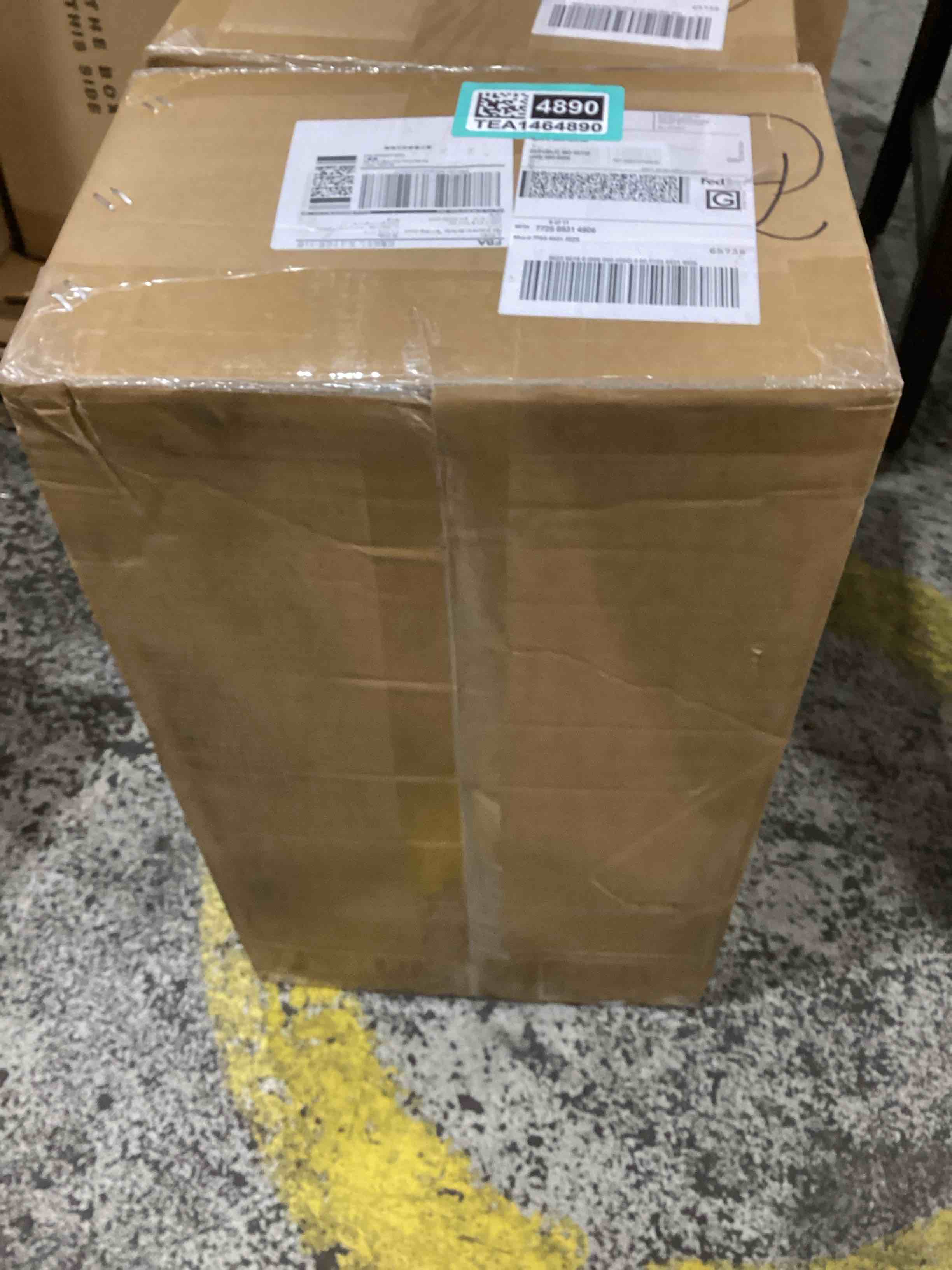 https://s3.amazonaws.com/lotting-images-prod/bidfta/TEA1464890_1745015010476.jpeg