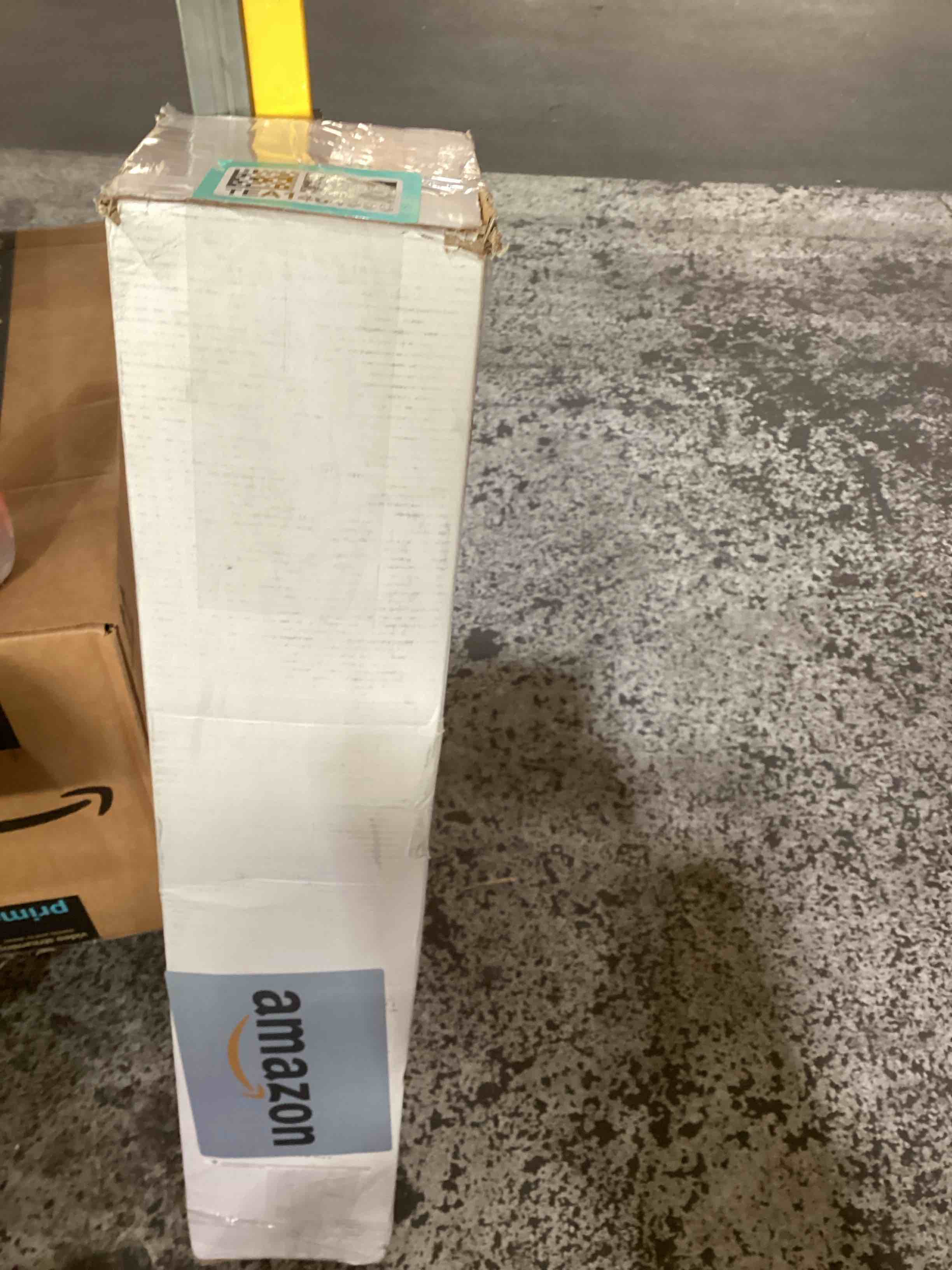 https://s3.amazonaws.com/lotting-images-prod/bidfta/TEA1464995_1745444060244.jpeg