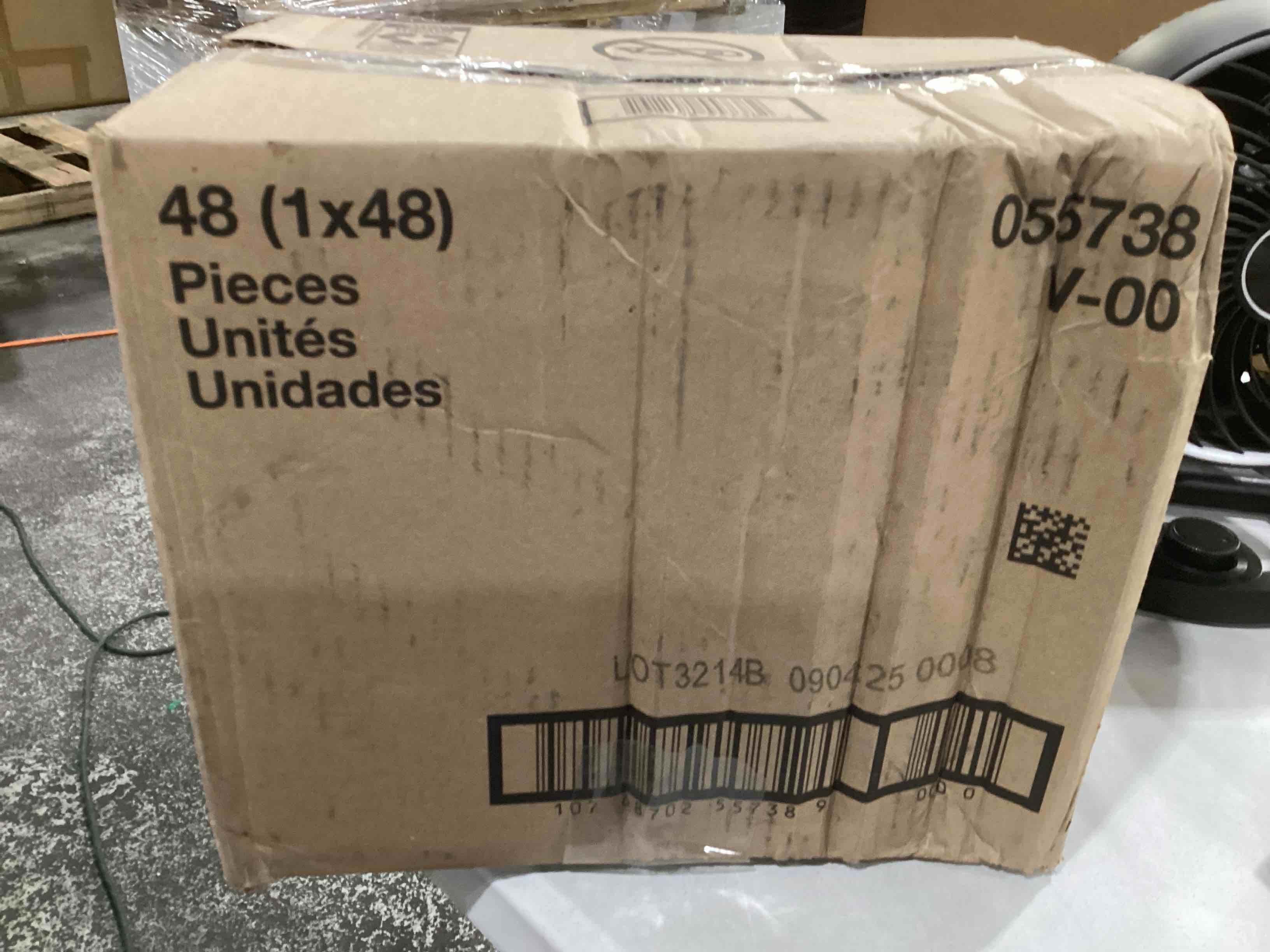 https://s3.amazonaws.com/lotting-images-prod/bidfta/TEA1465363_1745524937190.jpeg