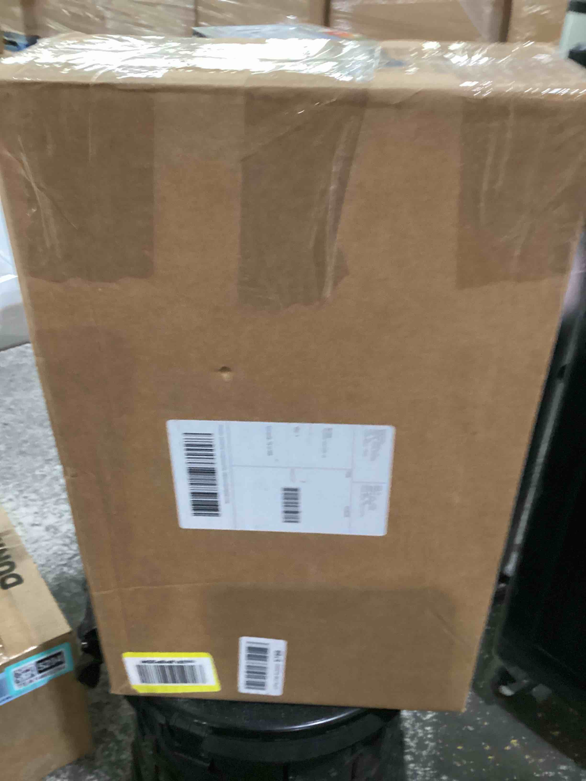https://s3.amazonaws.com/lotting-images-prod/bidfta/TEA1465399_1745529731974.jpeg