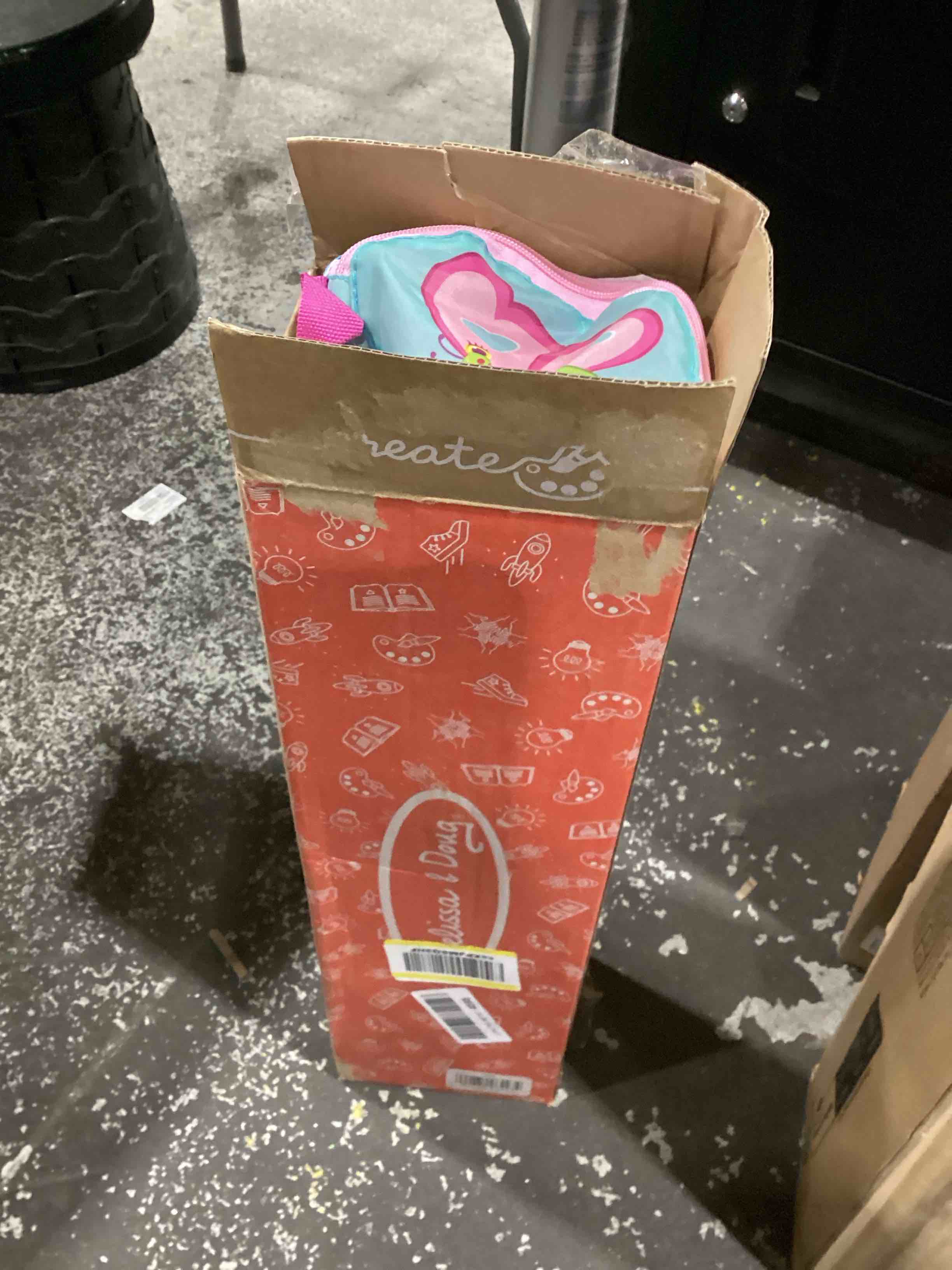 https://s3.amazonaws.com/lotting-images-prod/bidfta/TEA1466101_1745948607405.jpeg