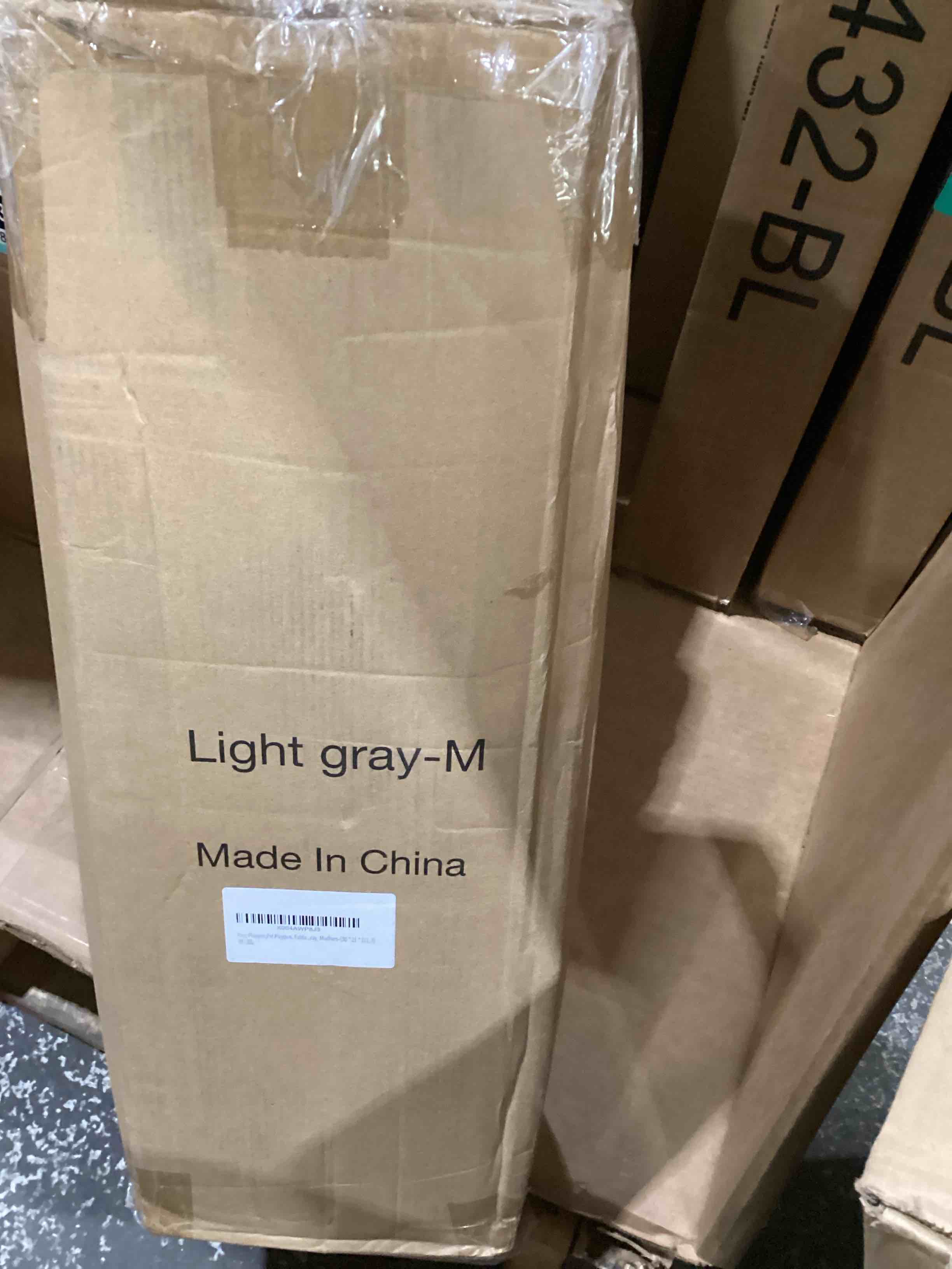 https://s3.amazonaws.com/lotting-images-prod/bidfta/TEA1466185_1746029697765.jpeg