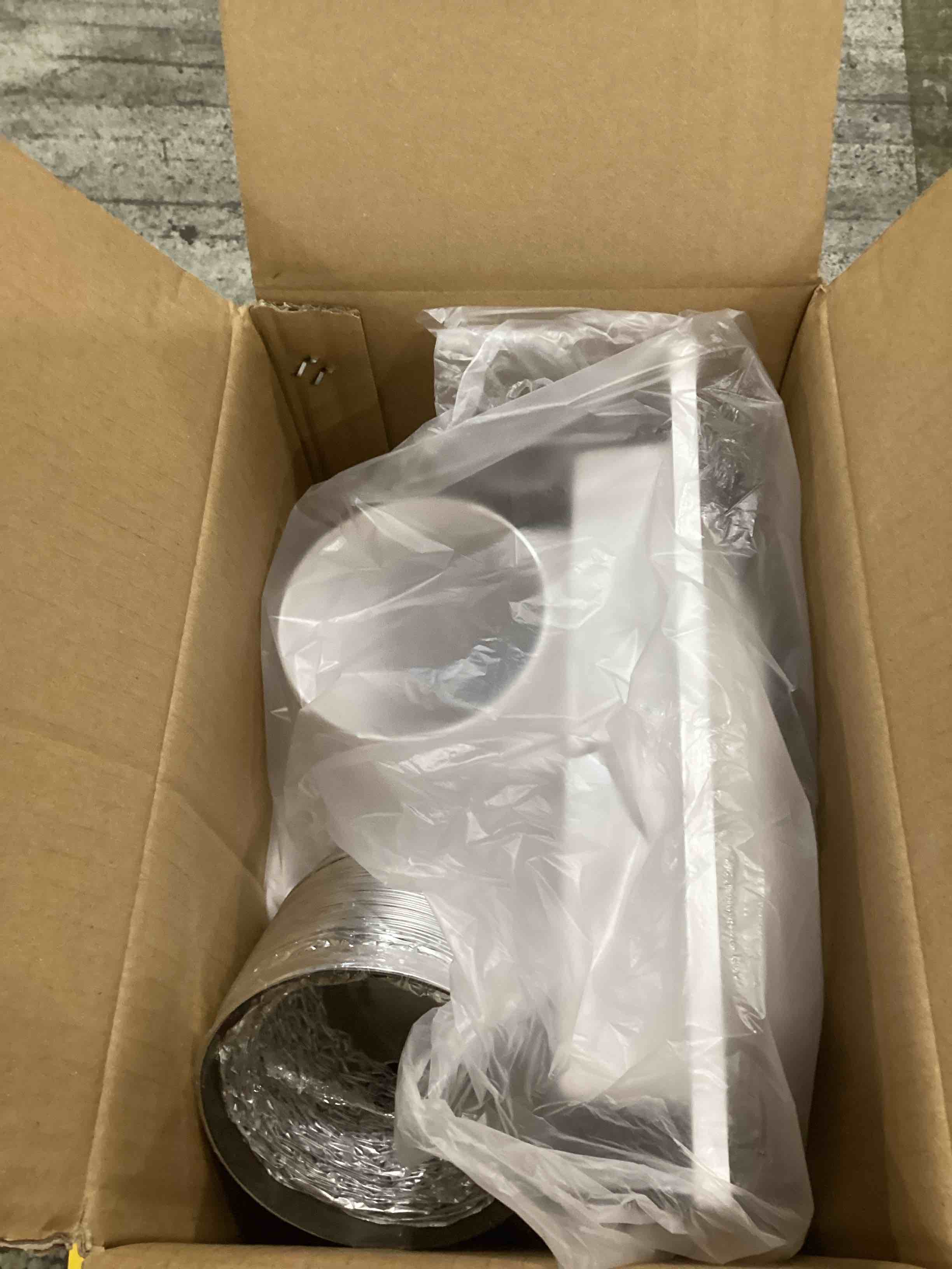 https://s3.amazonaws.com/lotting-images-prod/bidfta/TEA1466923_1746460672361.jpeg