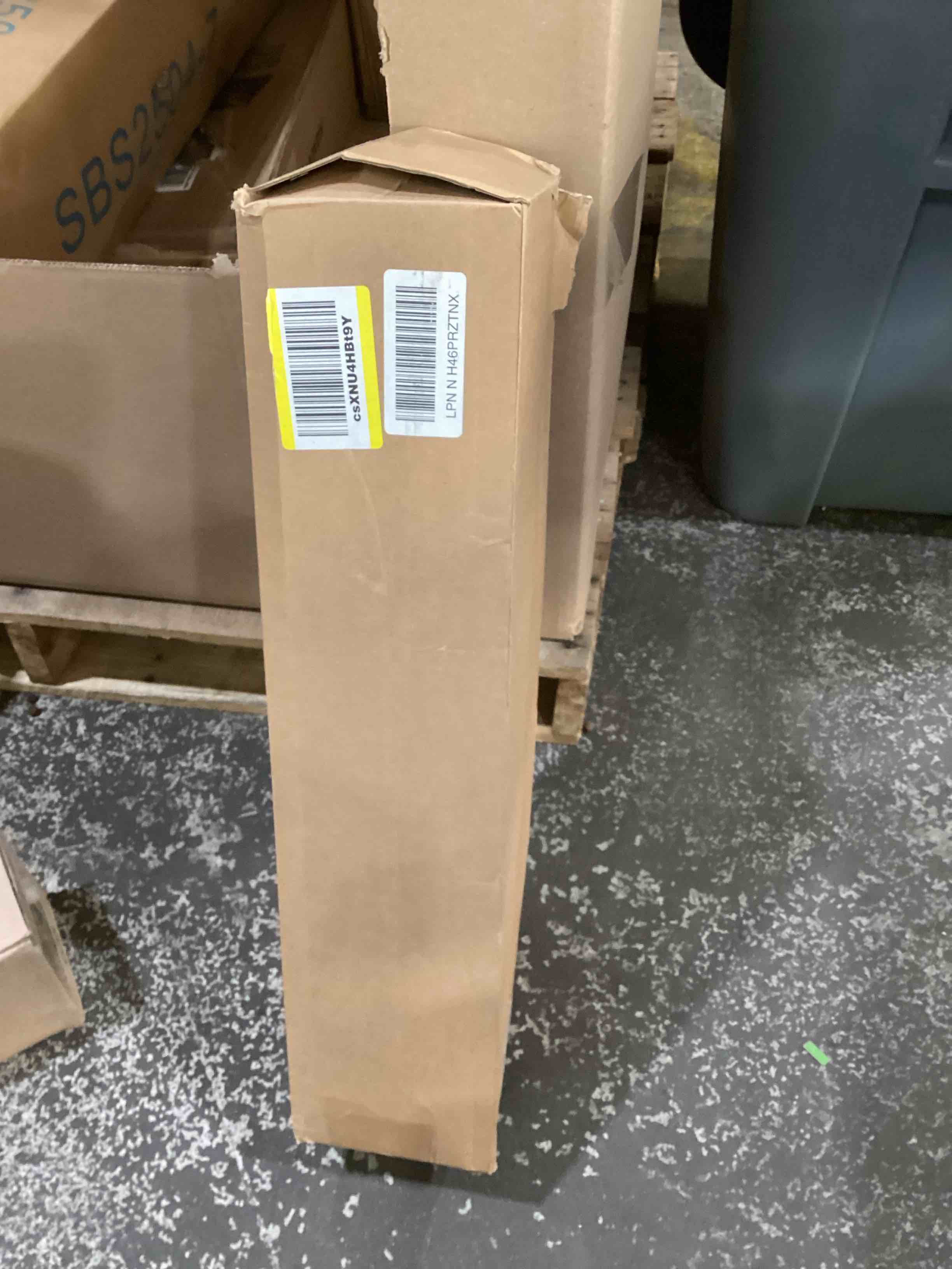 https://s3.amazonaws.com/lotting-images-prod/bidfta/TEA1467120_1746476573037.jpeg