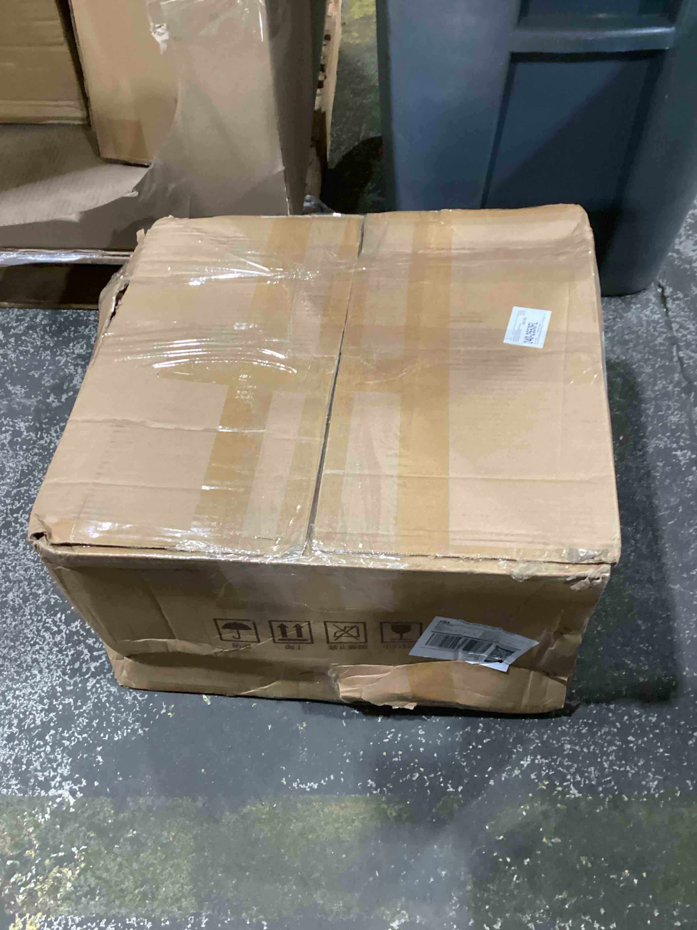https://s3.amazonaws.com/lotting-images-prod/bidfta/TEA1467313_1746567289717.jpeg