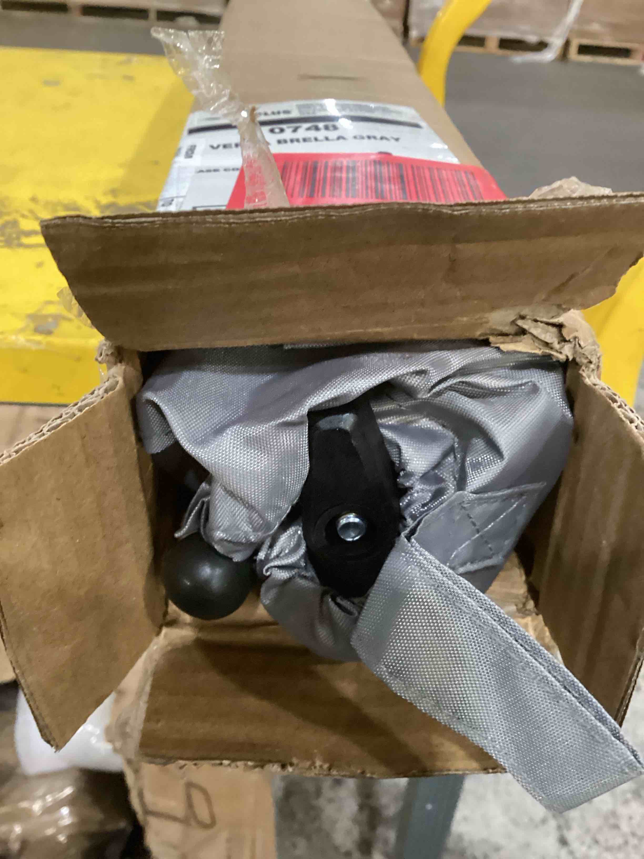 https://s3.amazonaws.com/lotting-images-prod/bidfta/TEA1467362_1746635578522.jpeg