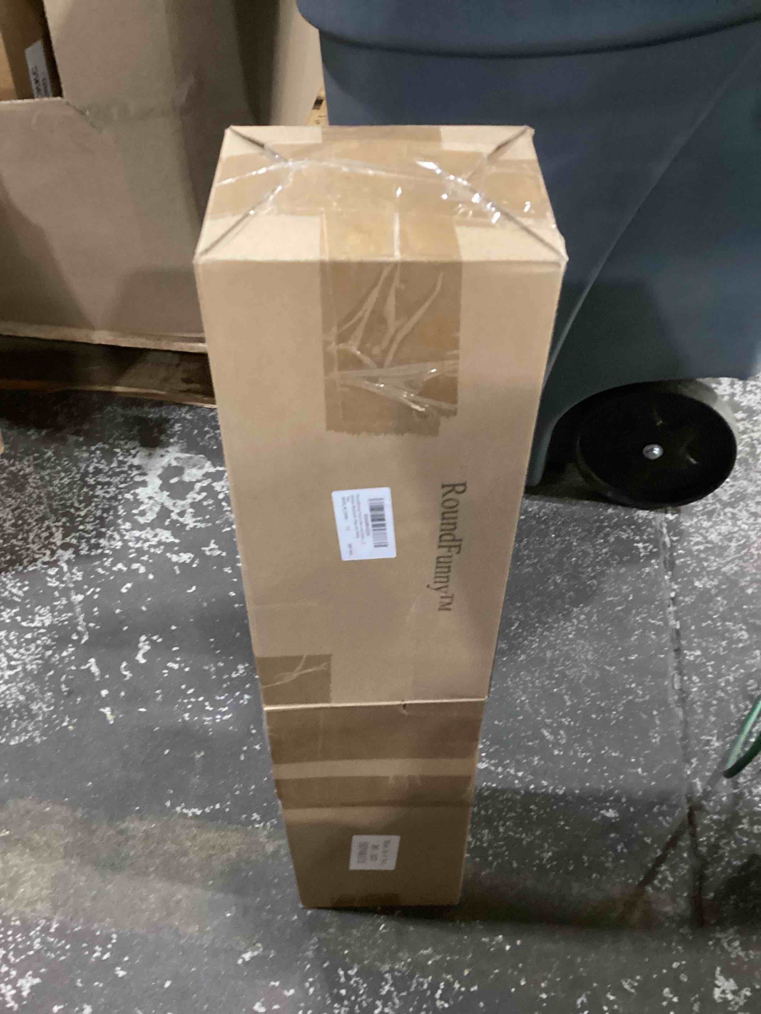 https://s3.amazonaws.com/lotting-images-prod/bidfta/TEA1467703_1746722605674.jpeg