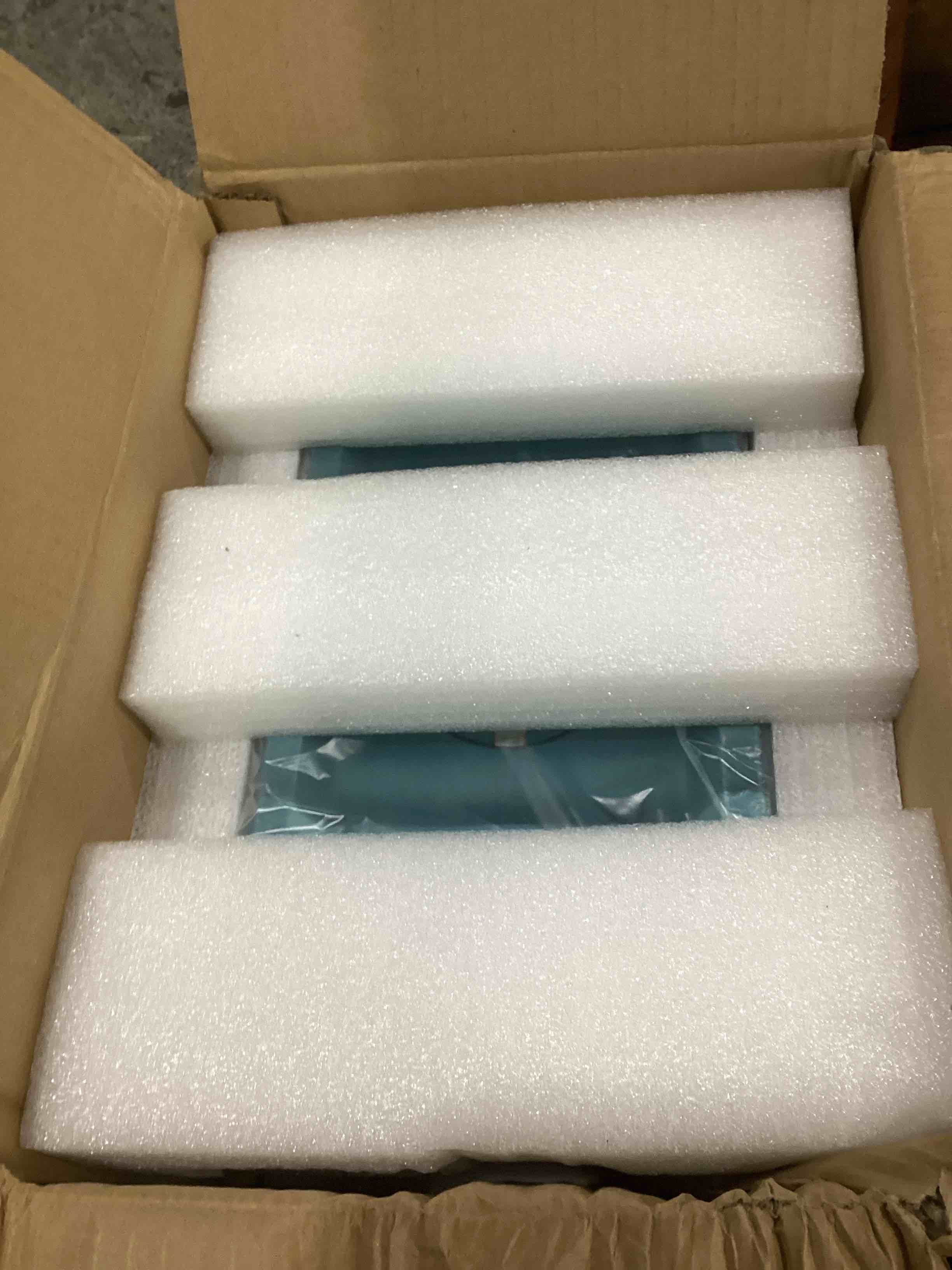https://s3.amazonaws.com/lotting-images-prod/bidfta/TEA1467927_1747067840512.jpeg