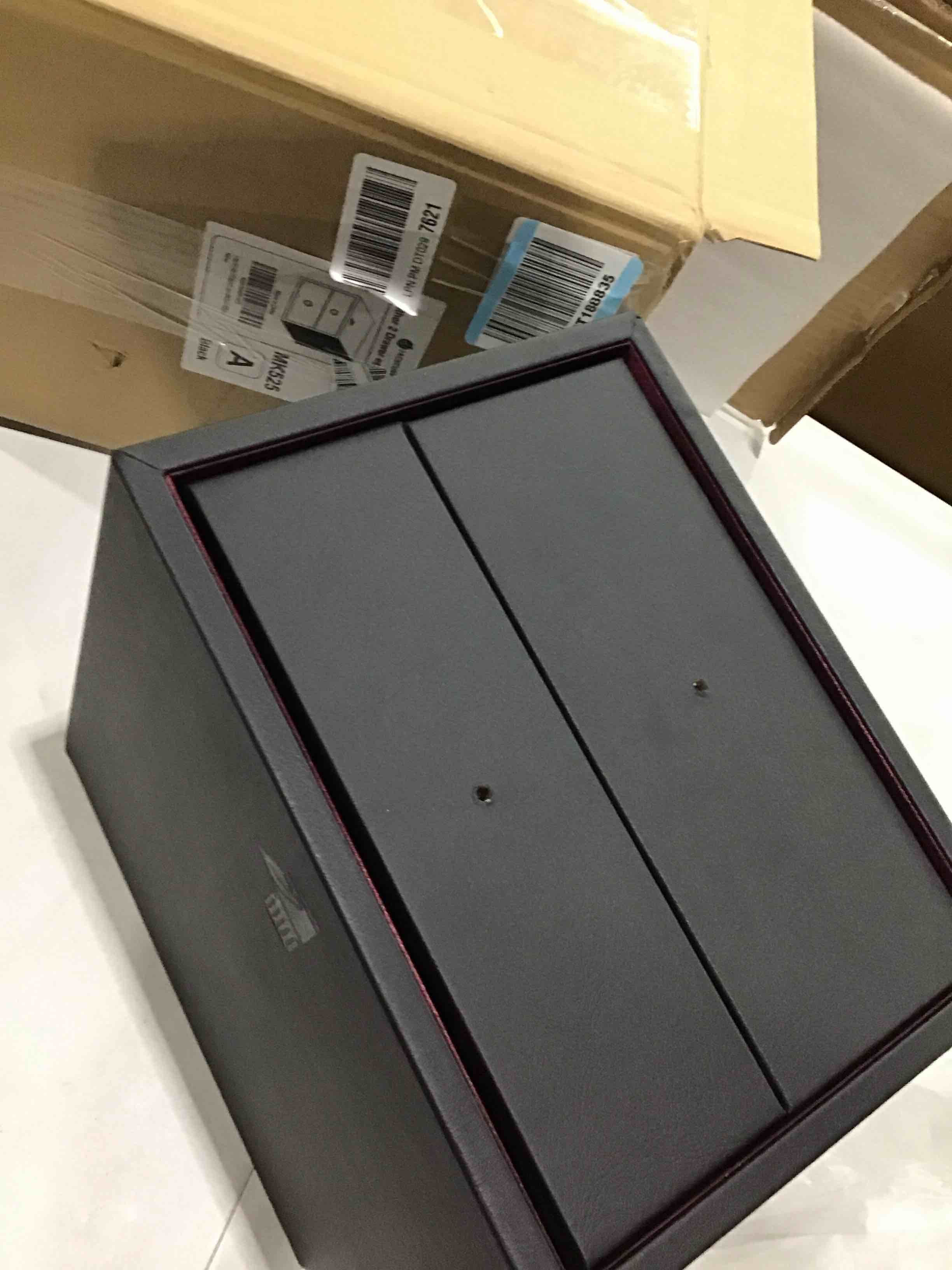 https://s3.amazonaws.com/lotting-images-prod/bidfta/TEA1468912_1744214637537.jpeg