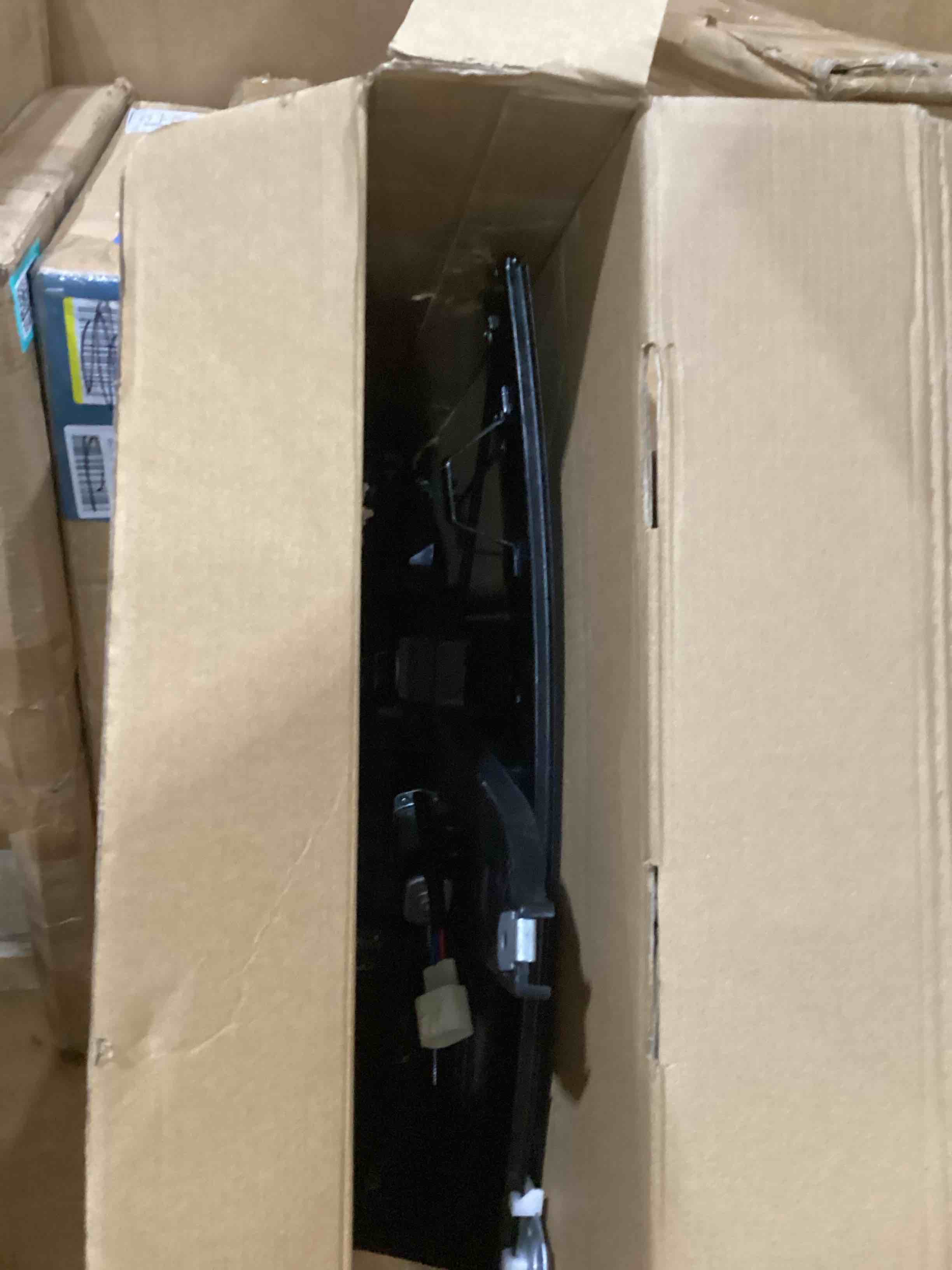 https://s3.amazonaws.com/lotting-images-prod/bidfta/TEA1475148_1750182548397.jpeg
