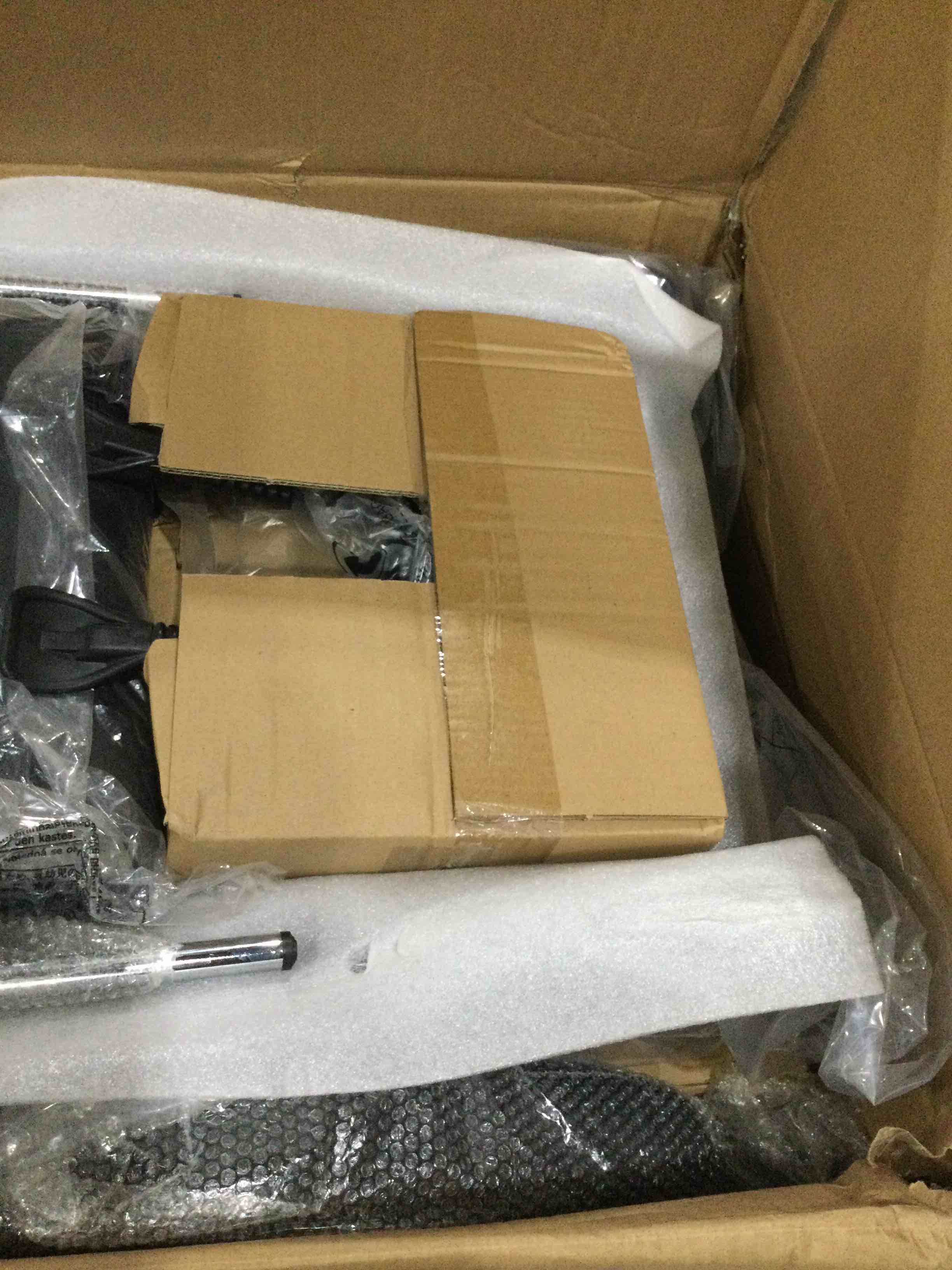 https://s3.amazonaws.com/lotting-images-prod/bidfta/TEA1475189_1750249527495.jpeg