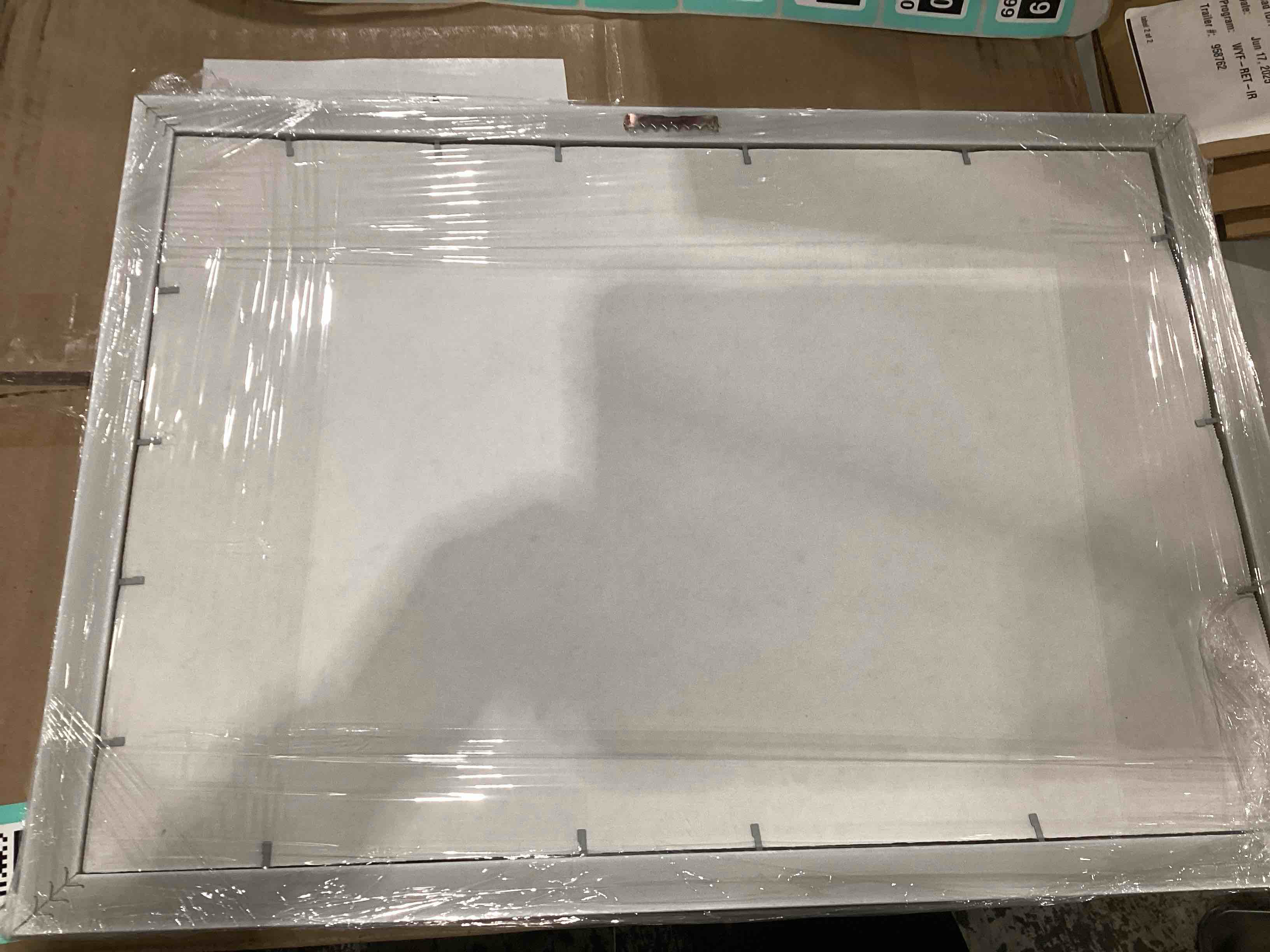https://s3.amazonaws.com/lotting-images-prod/bidfta/TEA1475598_1750691370906.jpeg