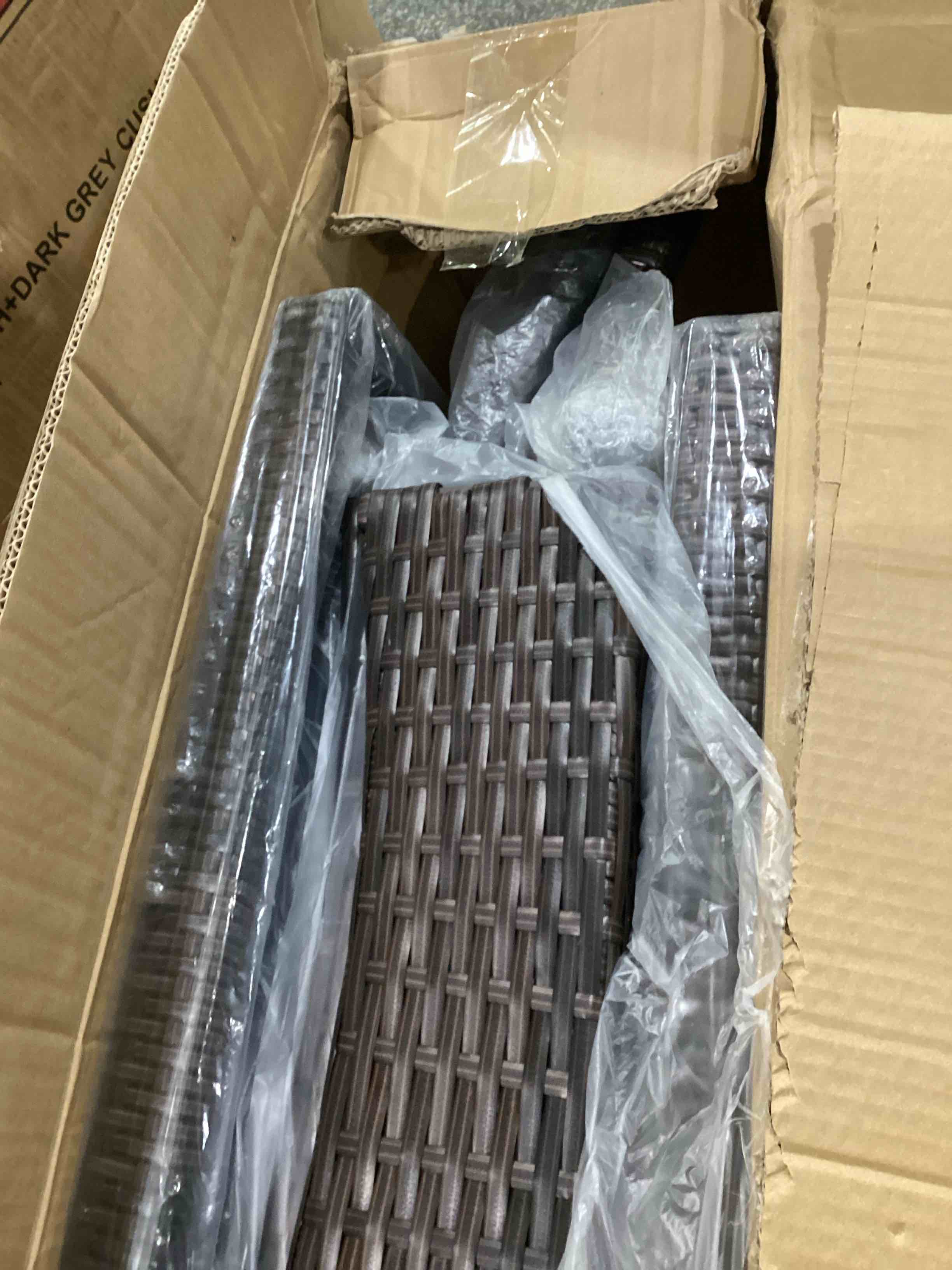 https://s3.amazonaws.com/lotting-images-prod/bidfta/TEA1475704_1750860702566.jpeg