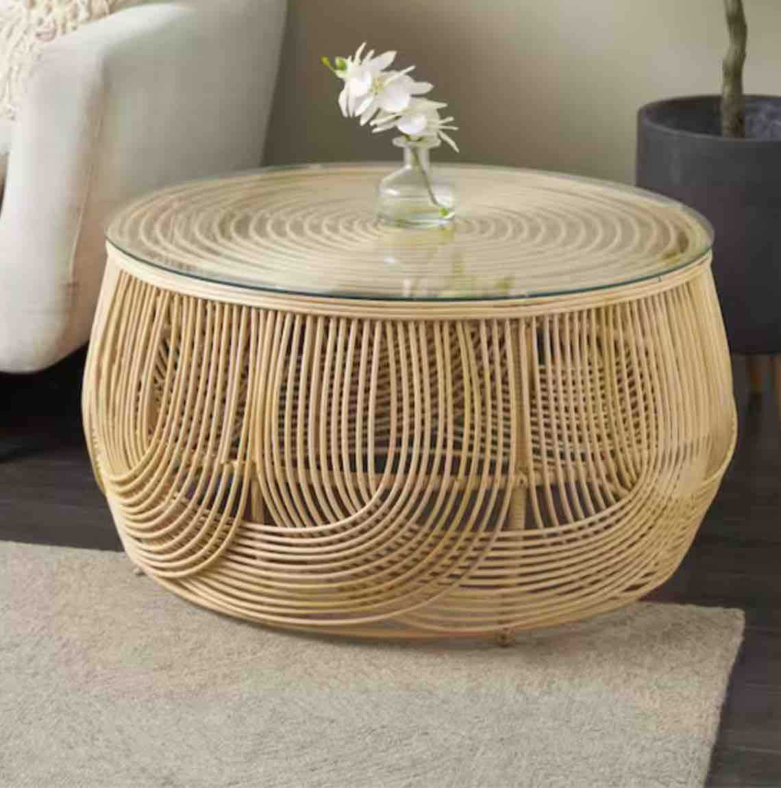 UMA HOME DECOR MEDIUM ROUND RATTAN COFFE TABLE 31” LIGHT BROWN 