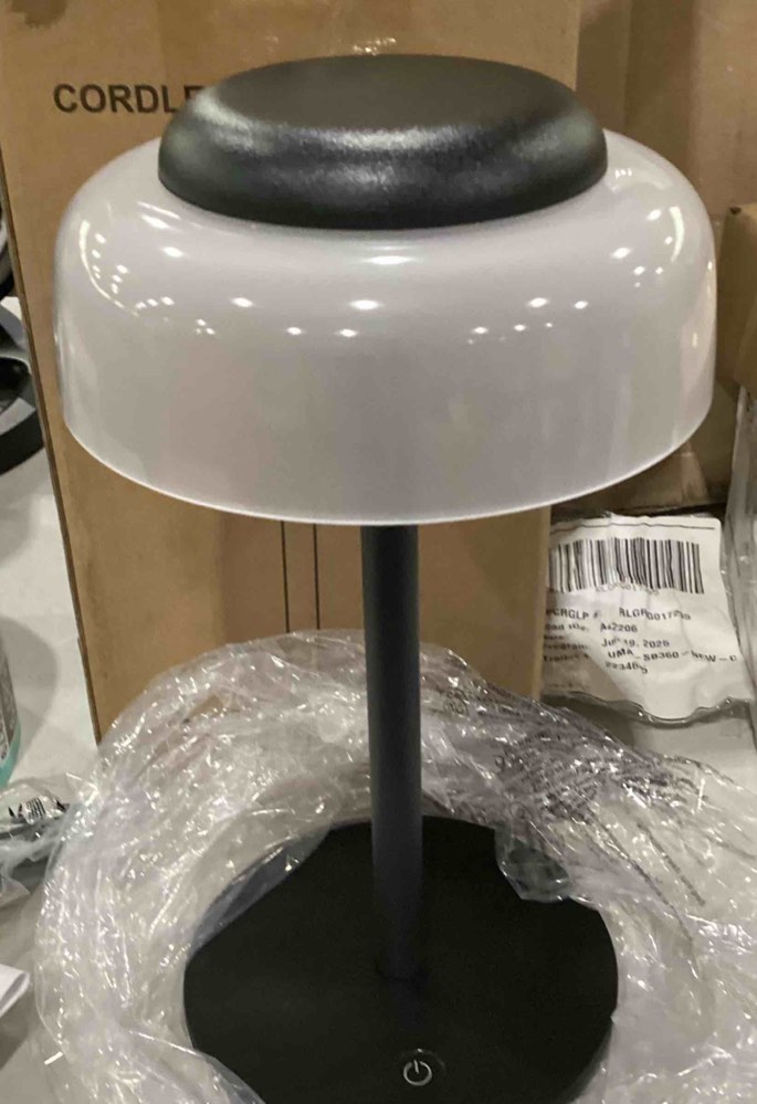 https://s3.amazonaws.com/lotting-images-prod/bidfta/TEA1475915_1751301678878.jpeg
