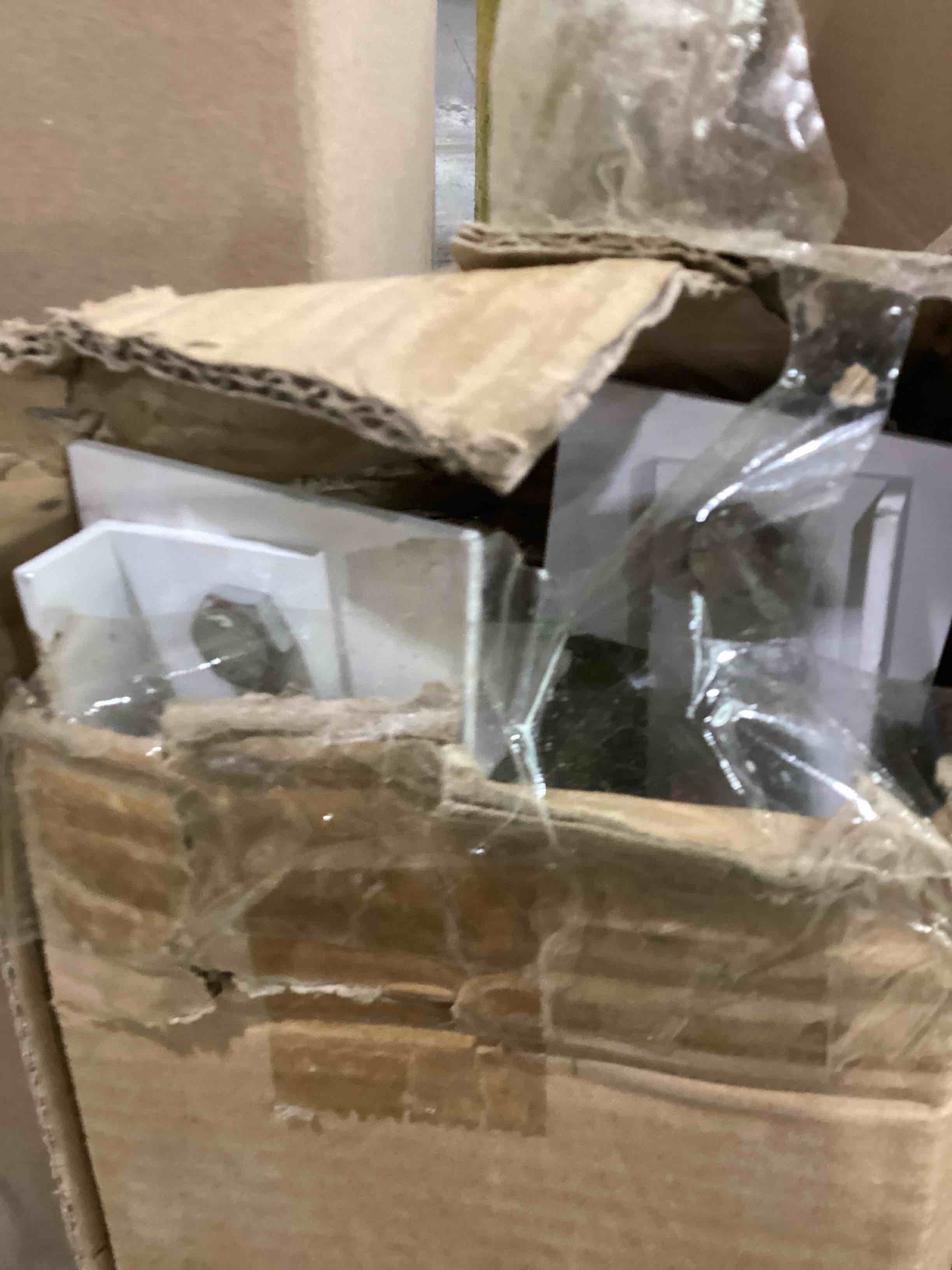 https://s3.amazonaws.com/lotting-images-prod/bidfta/TEA1477092_1747157603491.jpeg