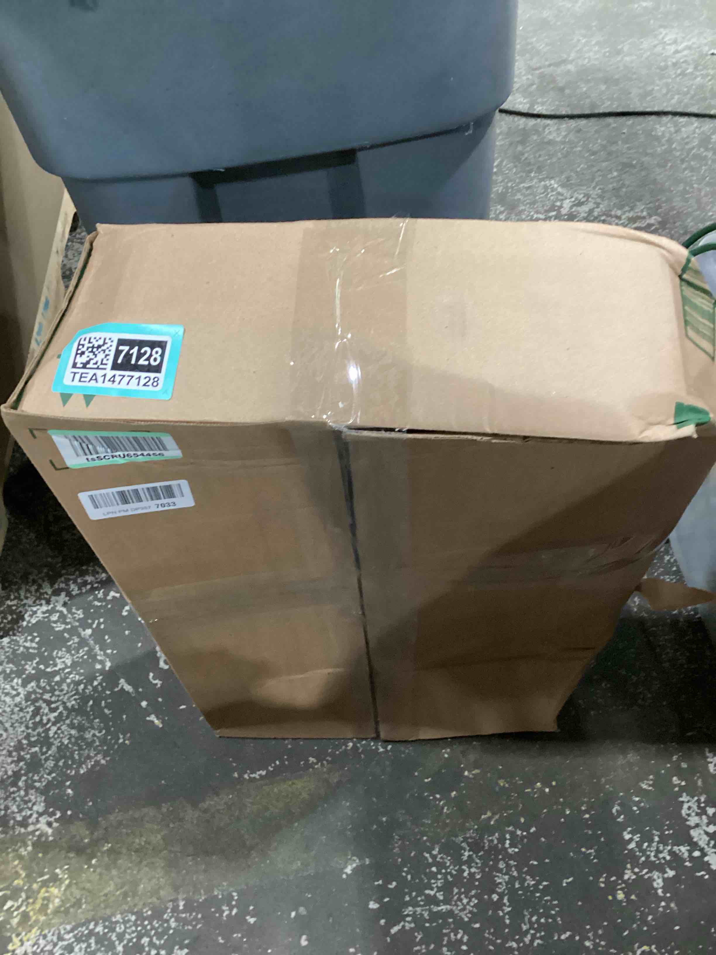 https://s3.amazonaws.com/lotting-images-prod/bidfta/TEA1477128_1747235471463.jpeg