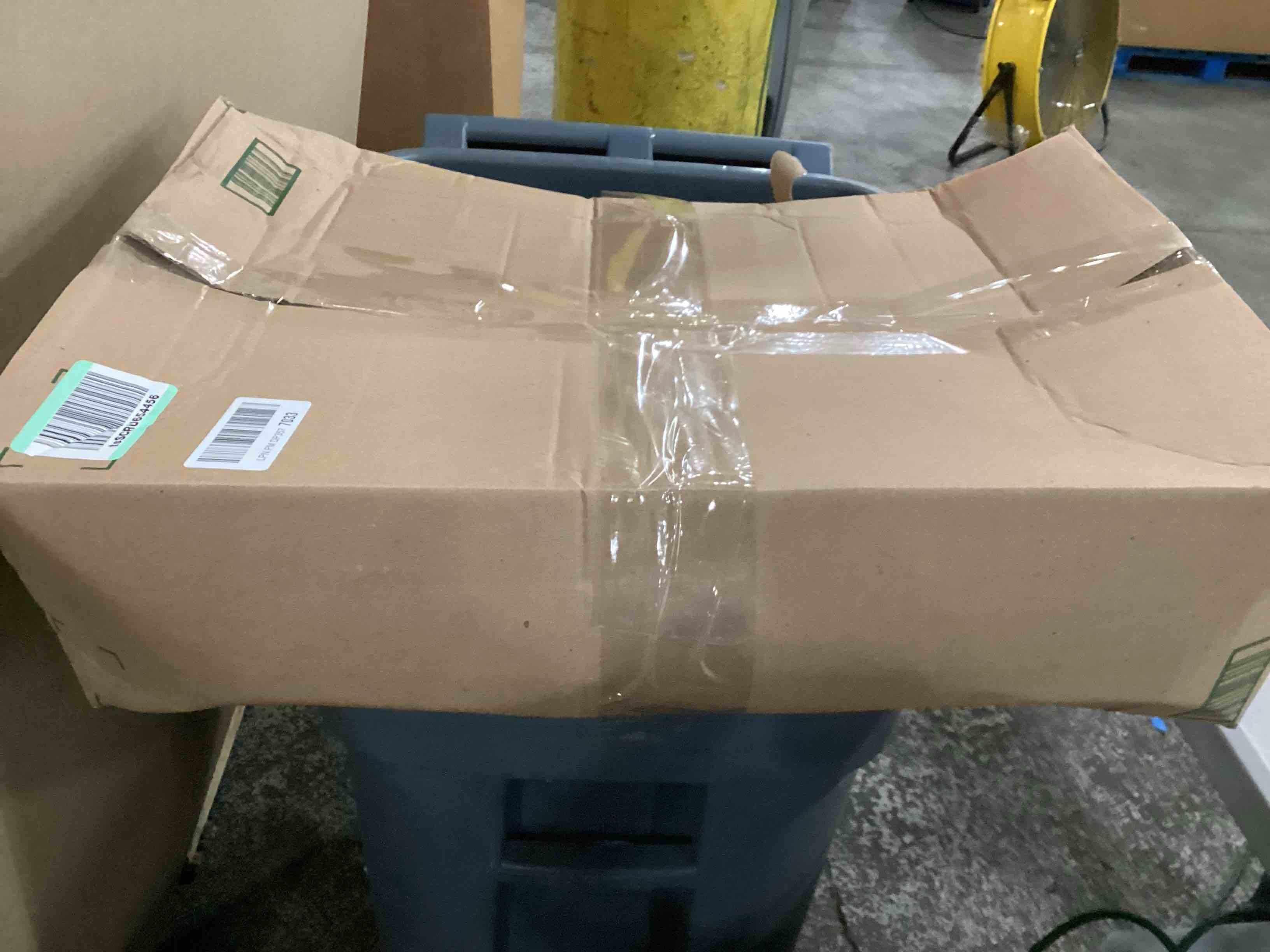 https://s3.amazonaws.com/lotting-images-prod/bidfta/TEA1477128_1747235481108.jpeg