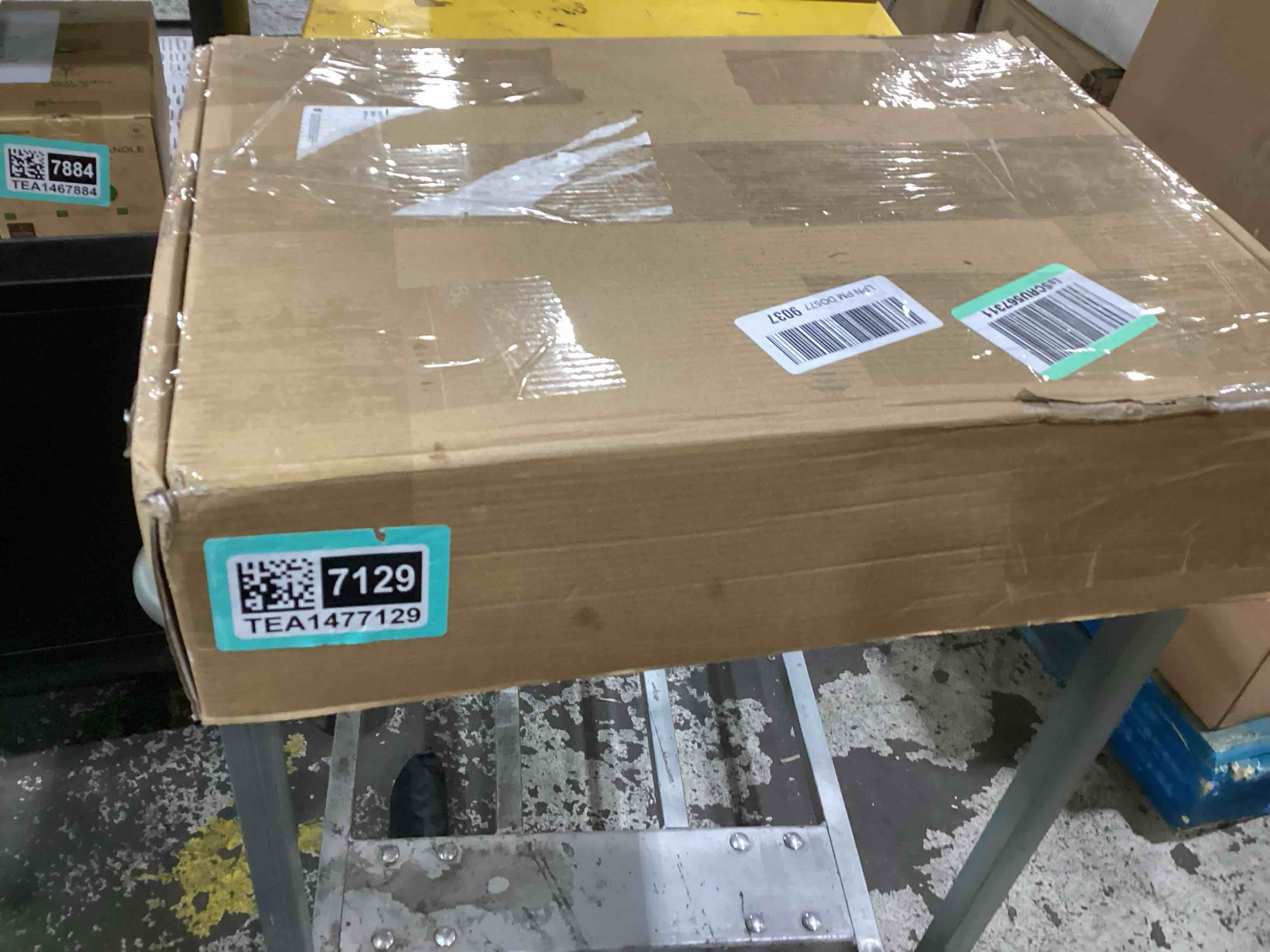 https://s3.amazonaws.com/lotting-images-prod/bidfta/TEA1477129_1747235855006.jpeg